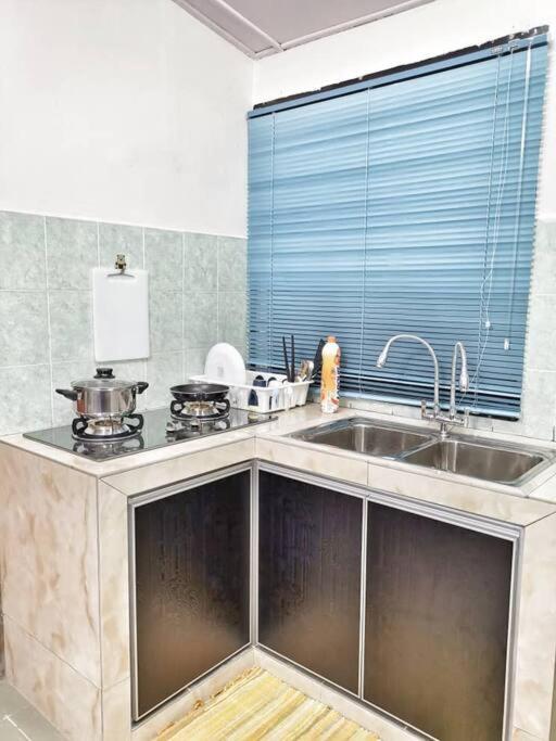 Zaref Homestay Pasir Gudang @ Taman Mawar