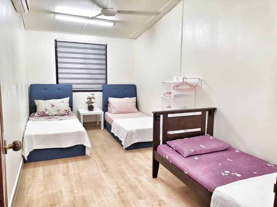 Zaref Homestay Pasir Gudang @ Taman Mawar