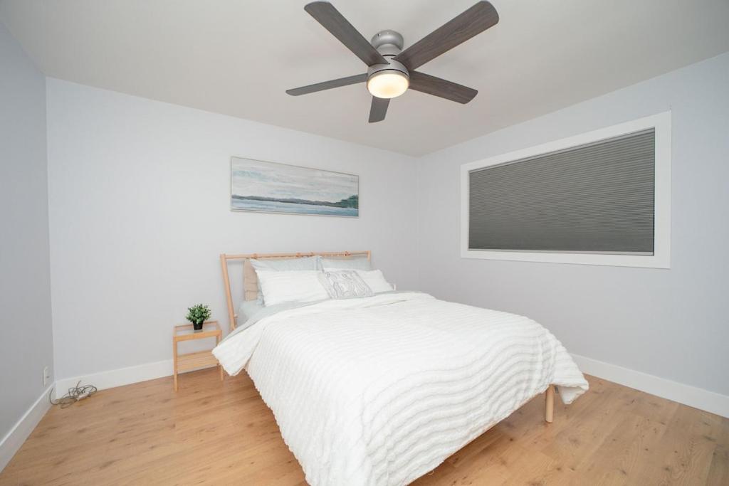 Cozy 3 Bedroom Contemporary Home With Free Parking