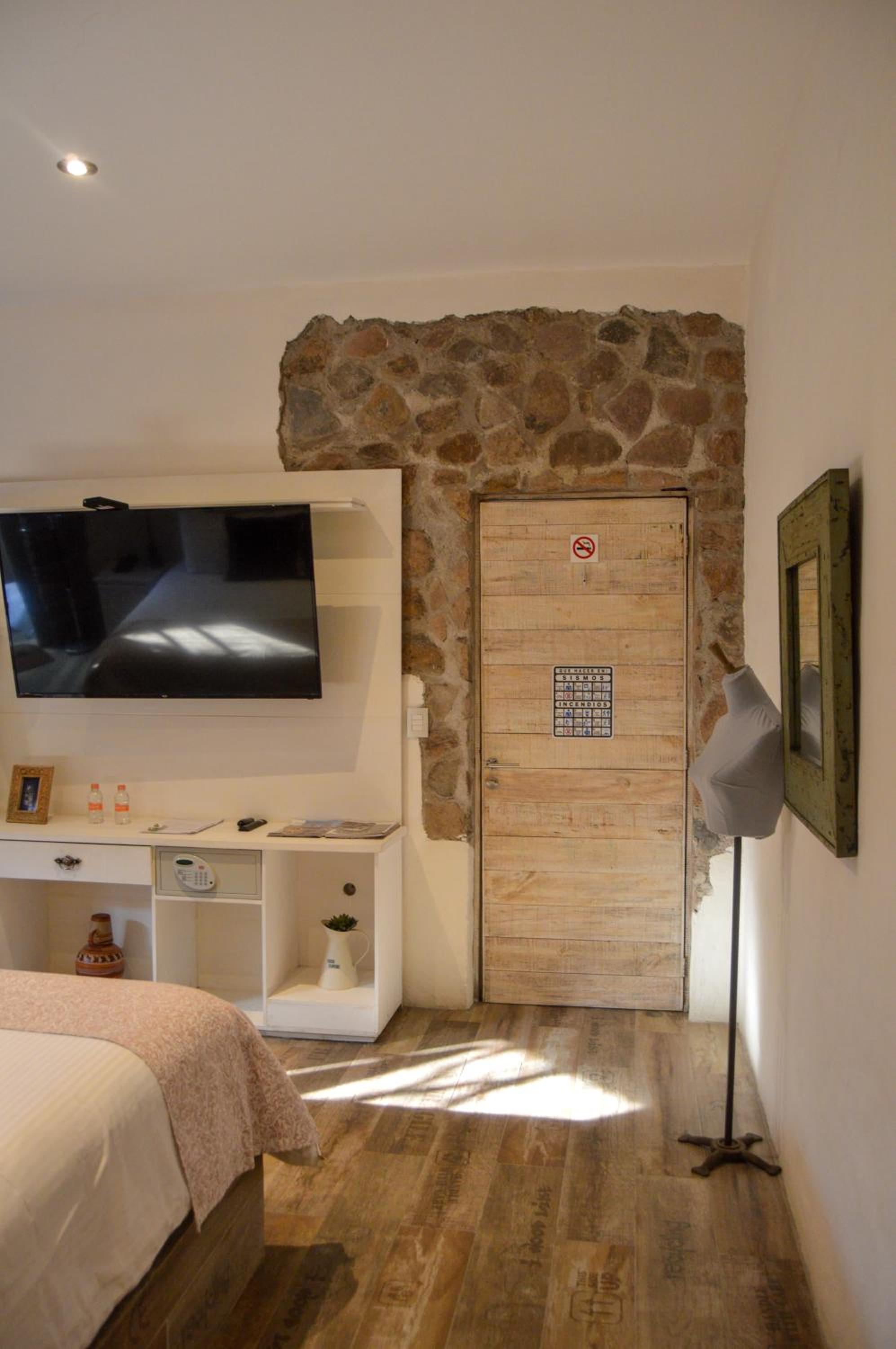 Hotel de Piedra 242