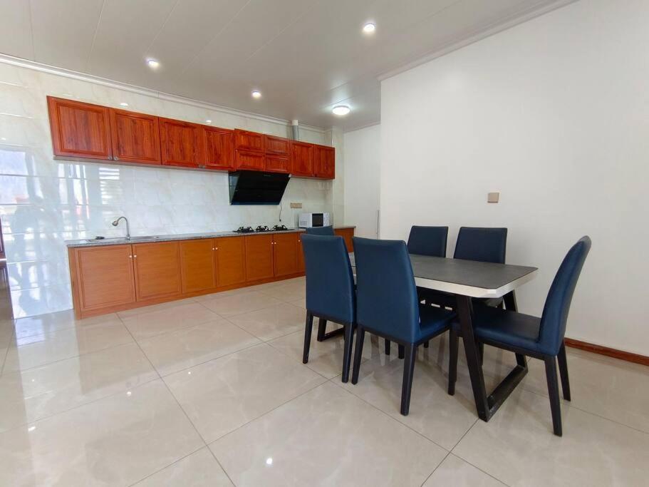 2 bedroom Apartment - view 5