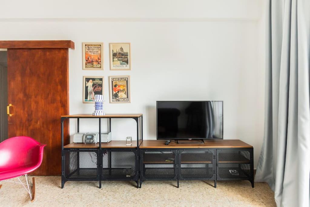 Sea View City Centre 3bed Apartment