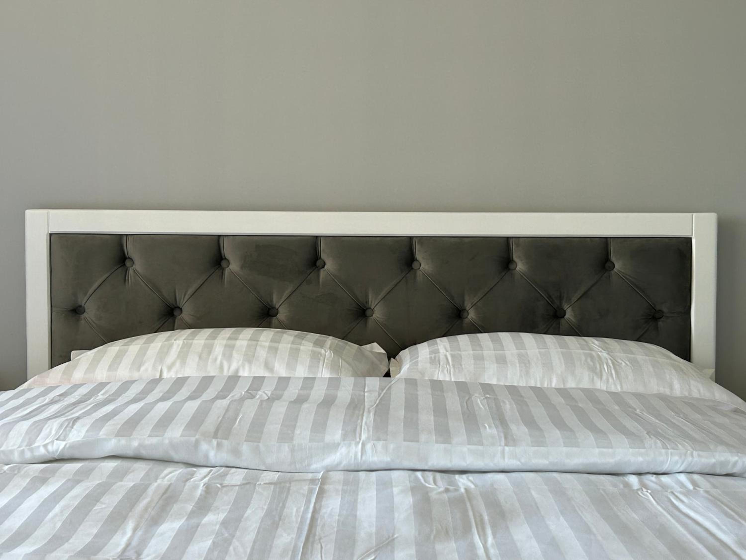 EAvalonRestApartment