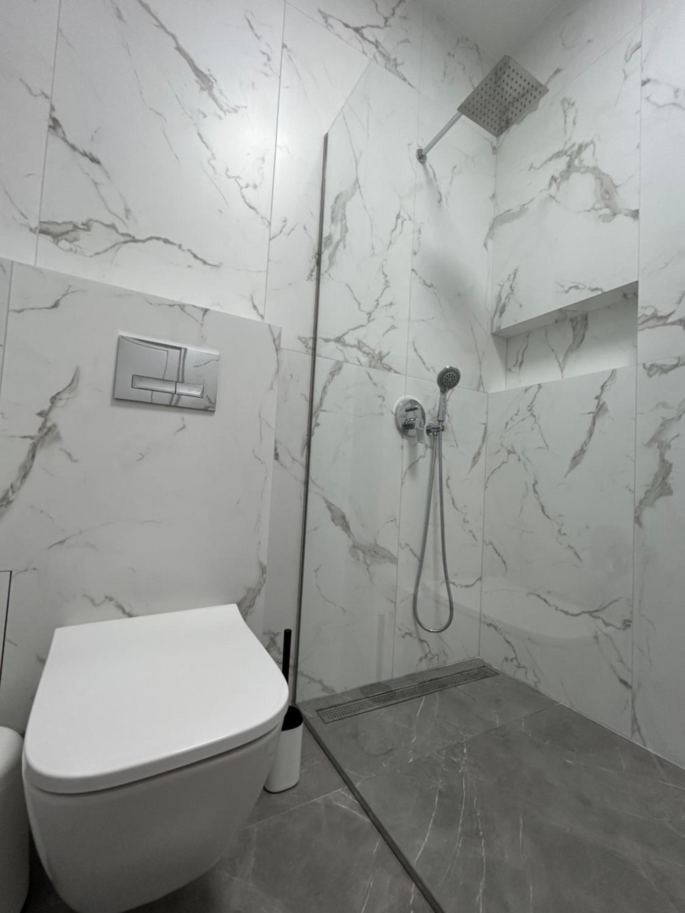 EAvalonRestApartment