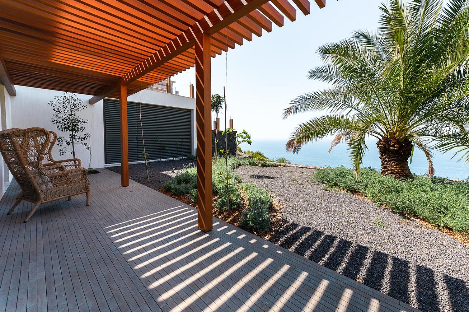 Serenity Villa on the Cliff with climatized pool
