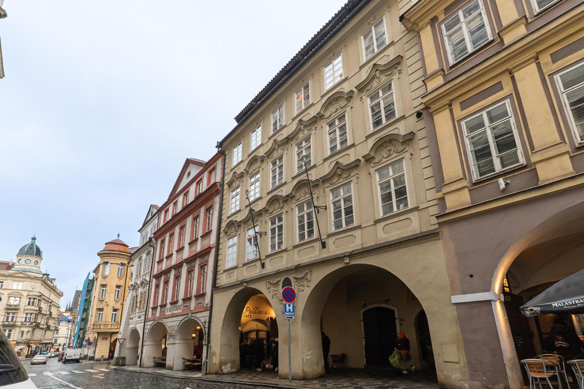 Charming Apartment in Lesser Town