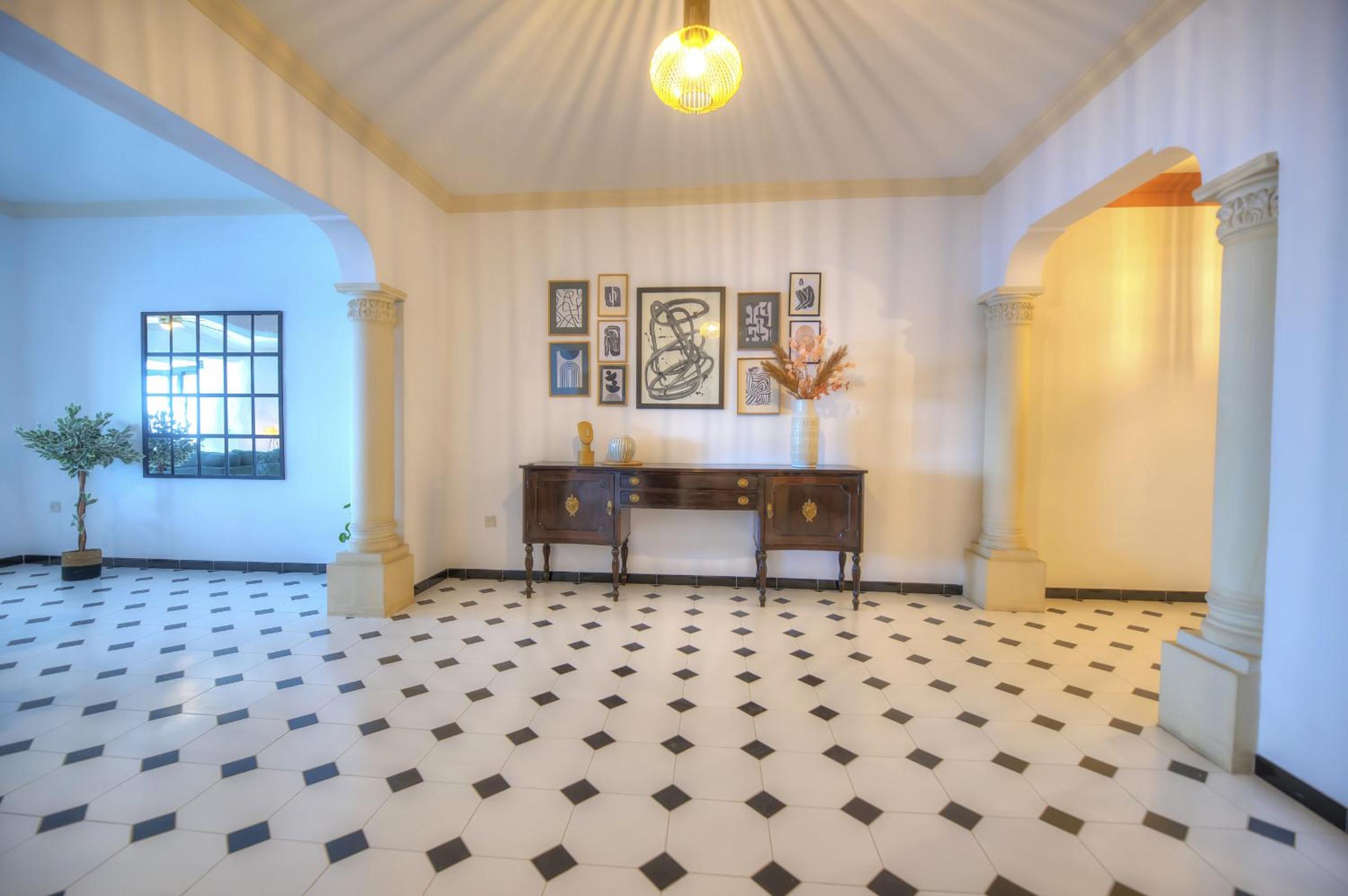 Beautifully furnished seafront 4 bedrooms GOSLM-4 view 5