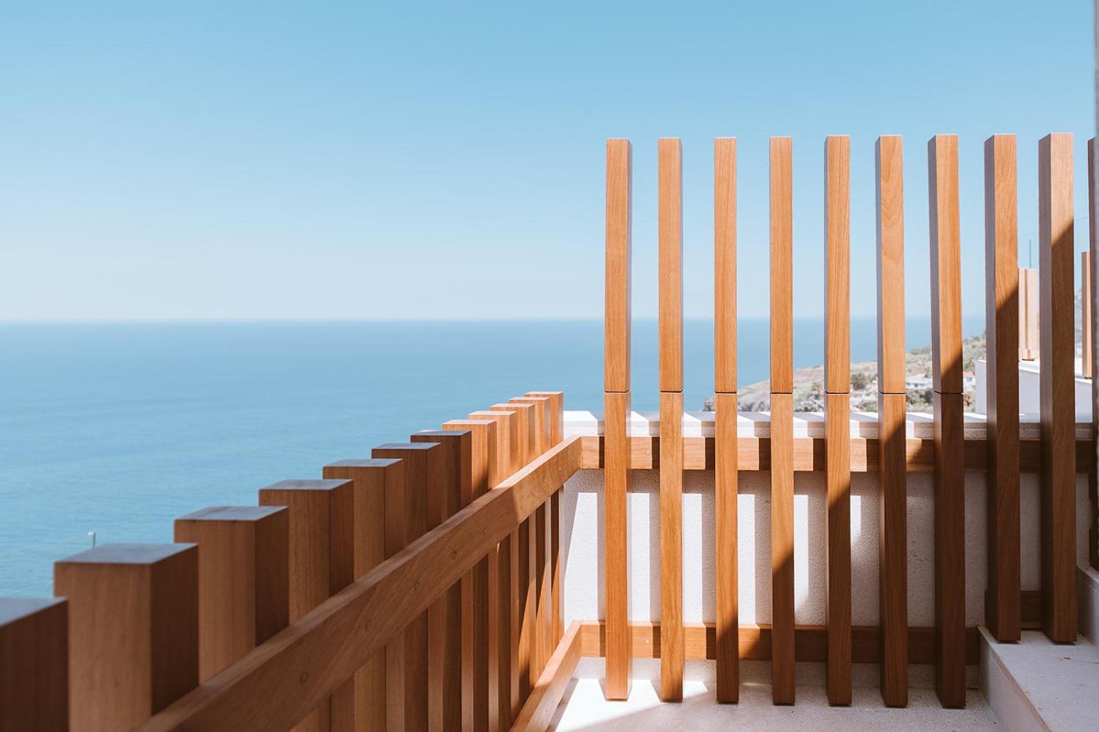Serenity Villa on the Cliff with climatized pool