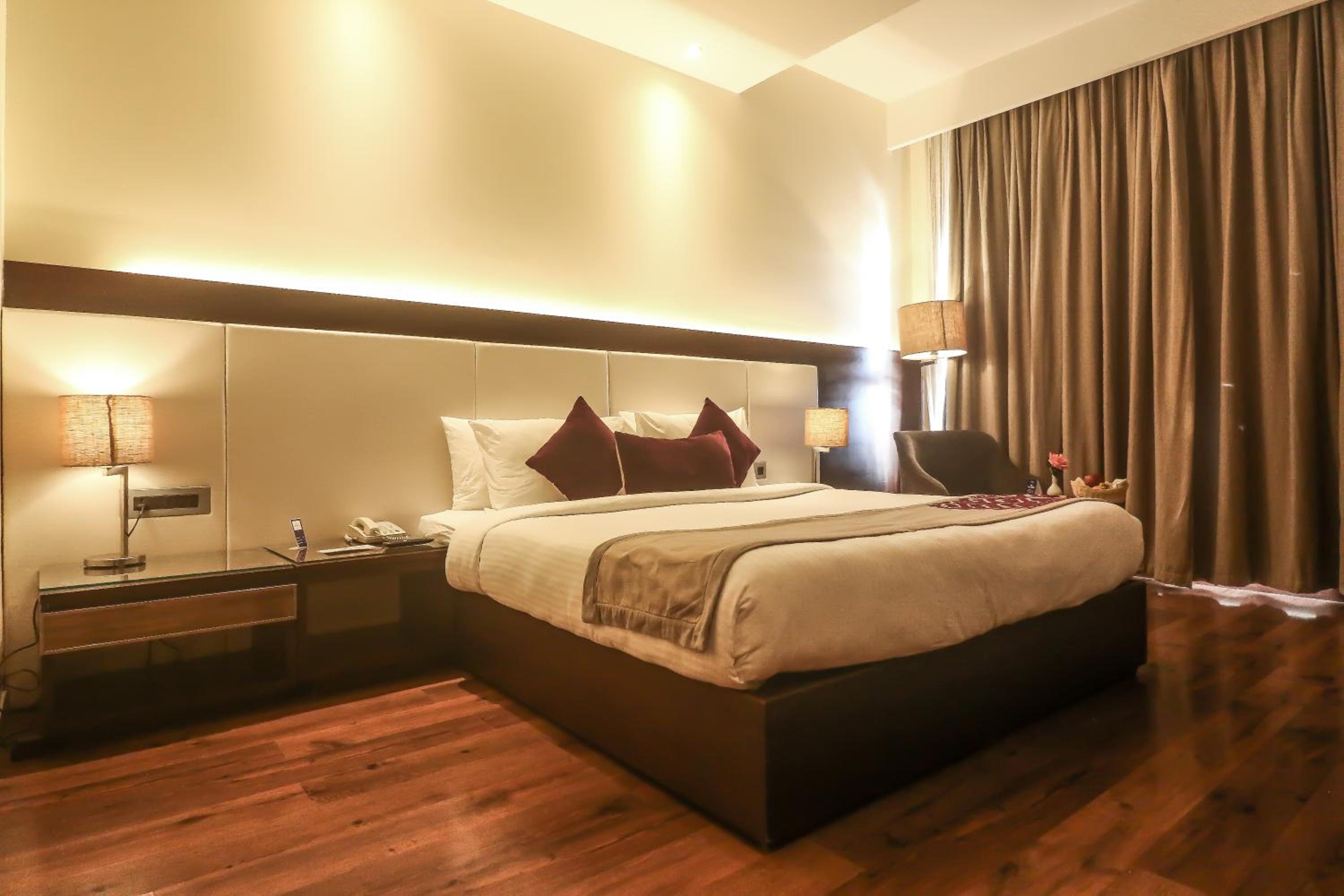 Marigold Sarovar Portico Shimla with Heated pool and AC Rooms-A Resort cottage and SPA Marigold Sarovar Portico Shimla with Heated pool and AC Rooms-A Resort cottage and SPA