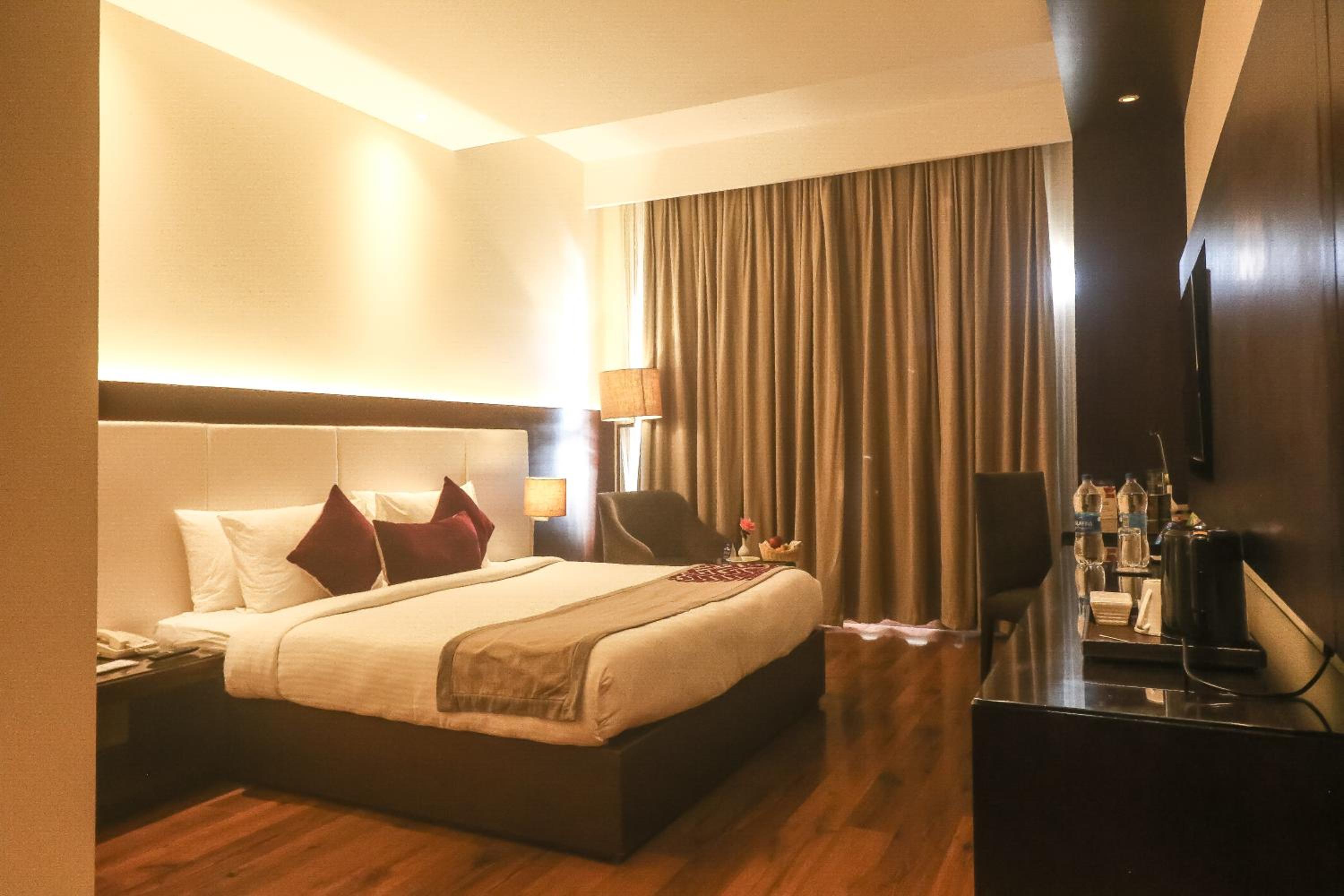 Marigold Sarovar Portico Shimla with Heated pool and AC Rooms-A Resort cottage and SPA Marigold Sarovar Portico Shimla with Heated pool and AC Rooms-A Resort cottage and SPA