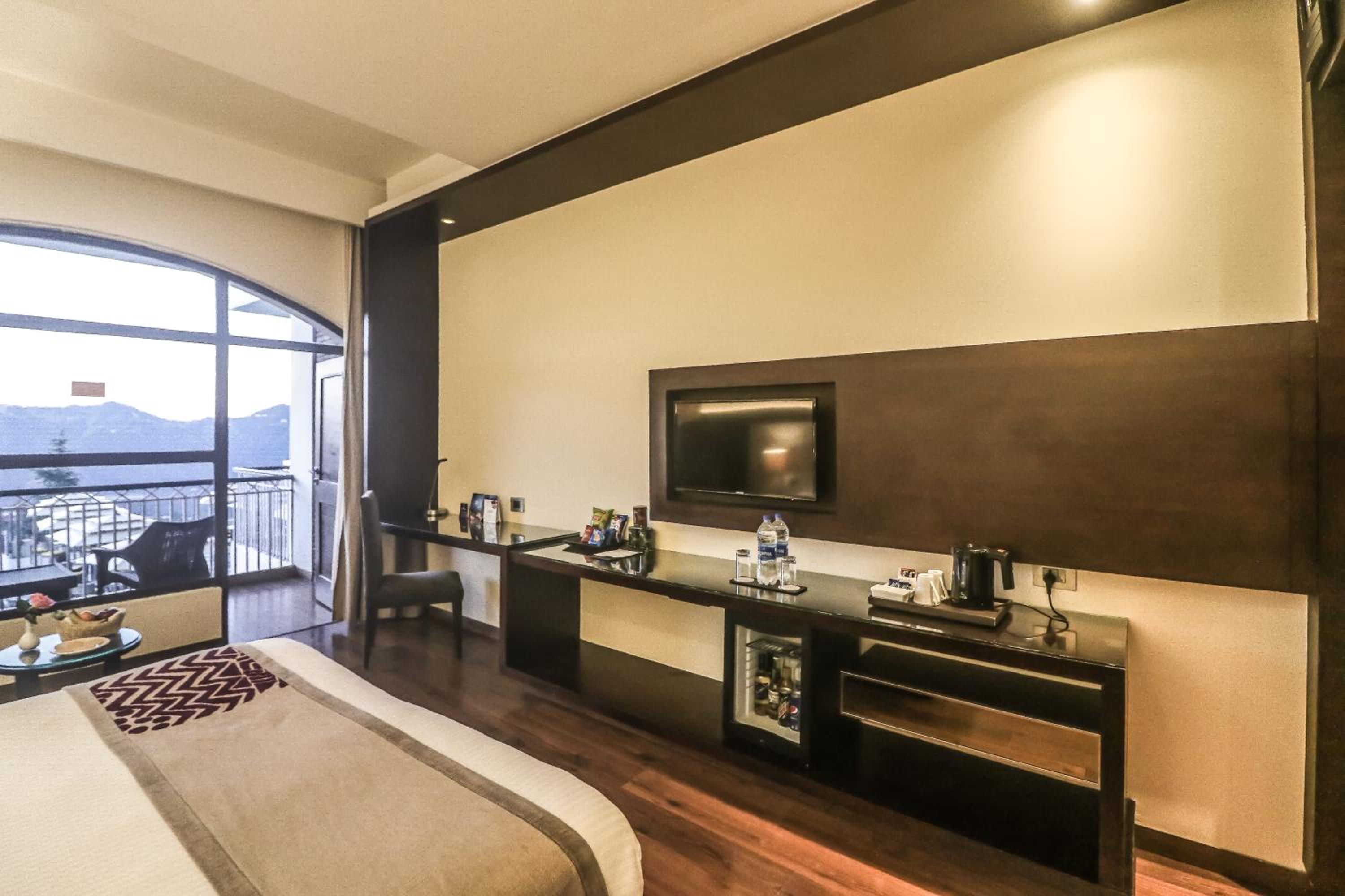 Marigold Sarovar Portico Shimla with Heated pool and AC Rooms-A Resort cottage and SPA Marigold Sarovar Portico Shimla with Heated pool and AC Rooms-A Resort cottage and SPA