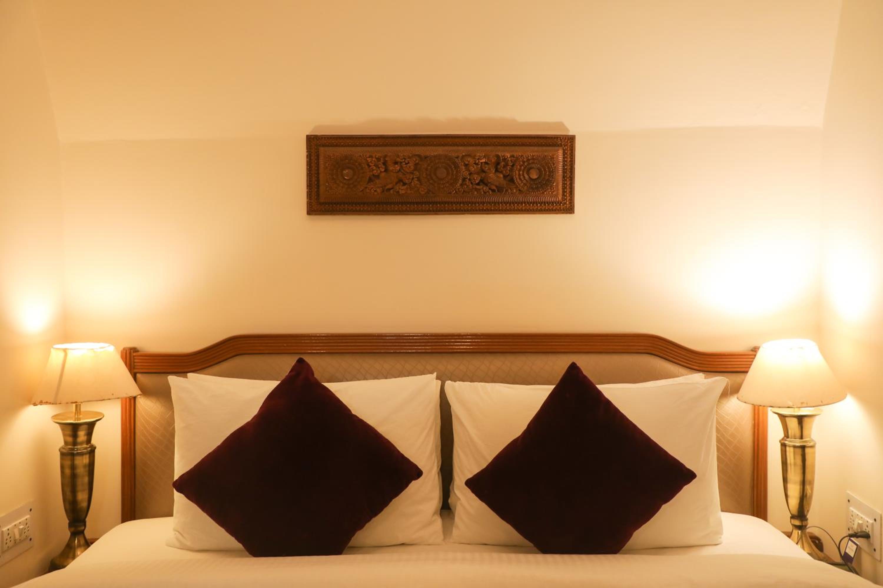 Marigold Sarovar Portico Shimla with Heated pool and AC Rooms-A Resort cottage and SPA Marigold Sarovar Portico Shimla with Heated pool and AC Rooms-A Resort cottage and SPA