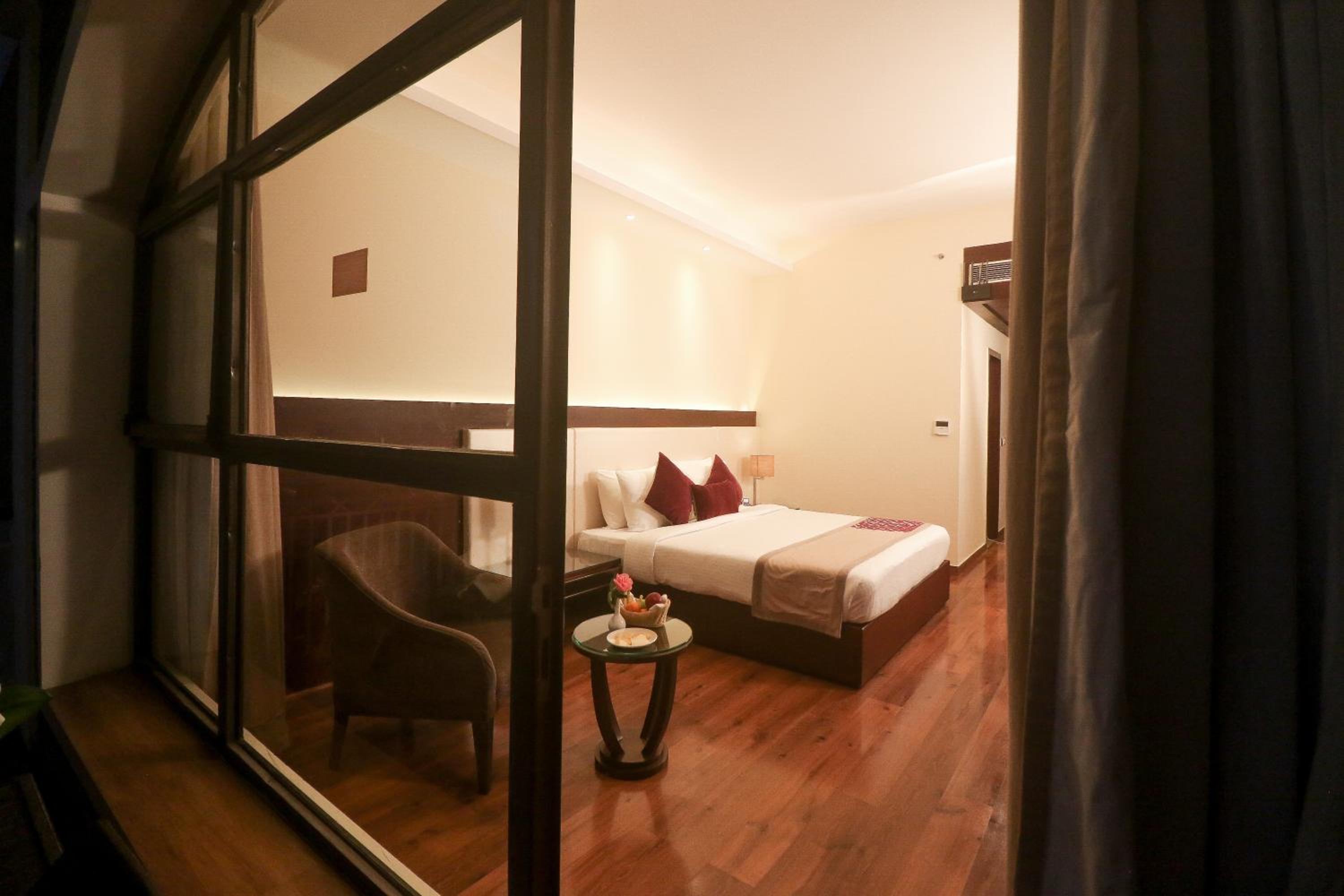 Marigold Sarovar Portico Shimla with Heated pool and AC Rooms-A Resort cottage and SPA Marigold Sarovar Portico Shimla with Heated pool and AC Rooms-A Resort cottage and SPA