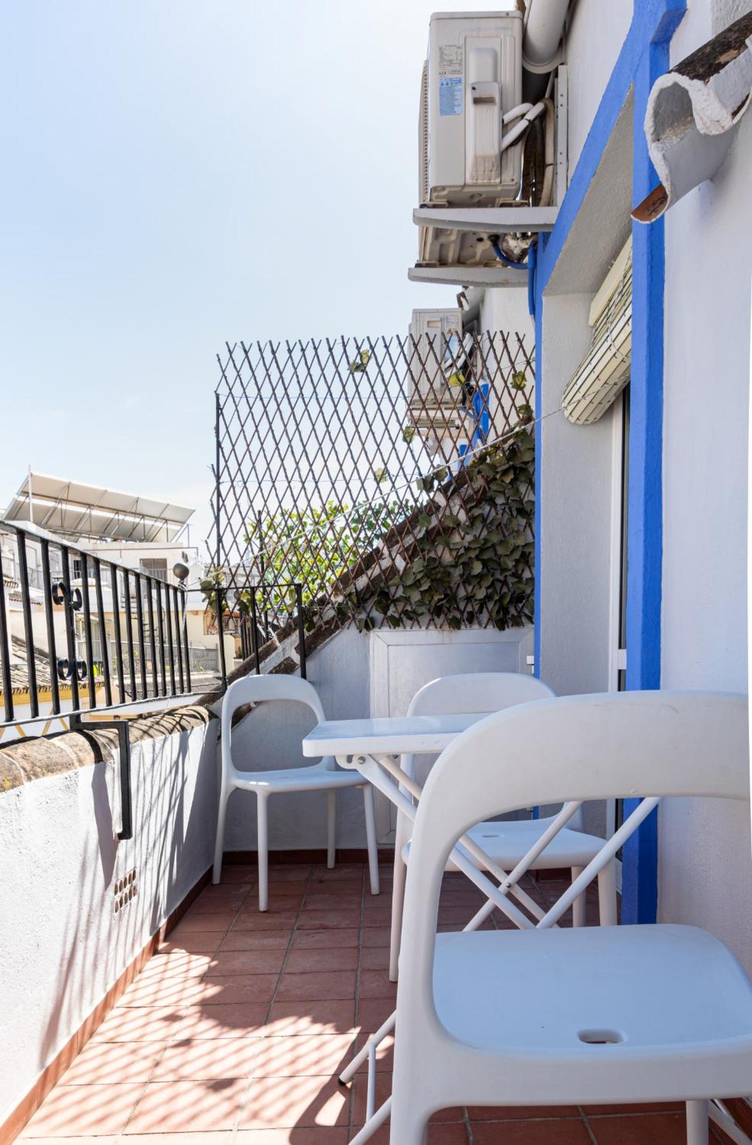 Hostal Cuevas