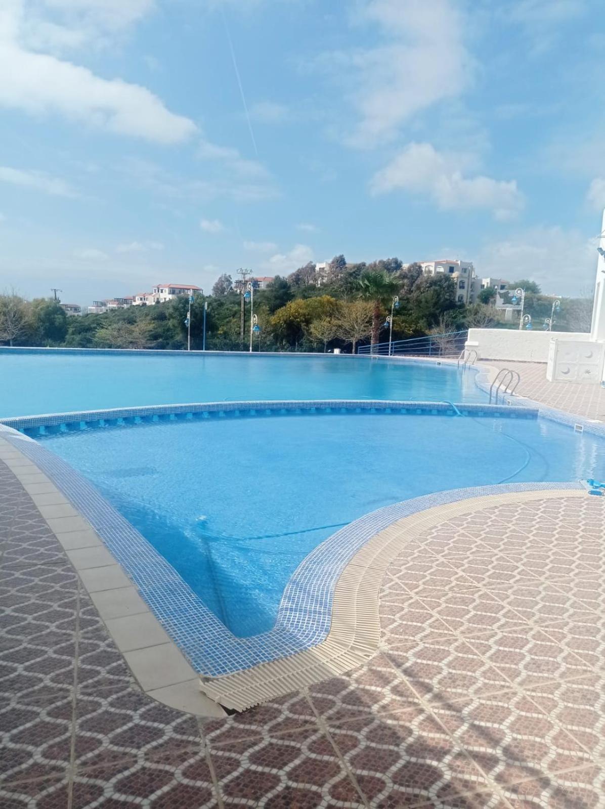 studio avec piscine et wifi à cabonegro view 4