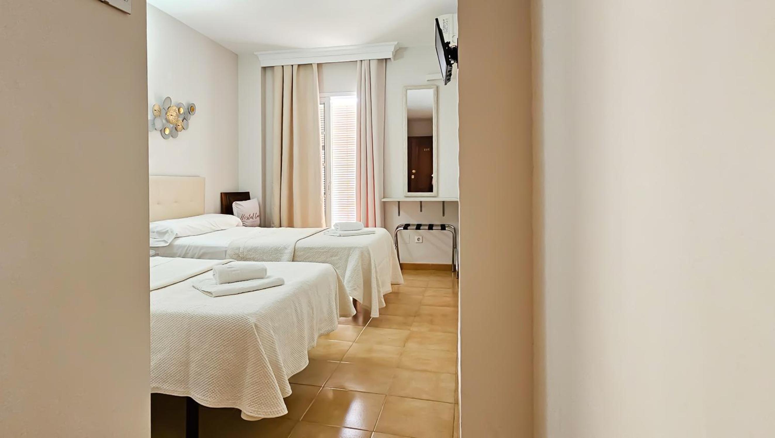 Hostal Cuevas