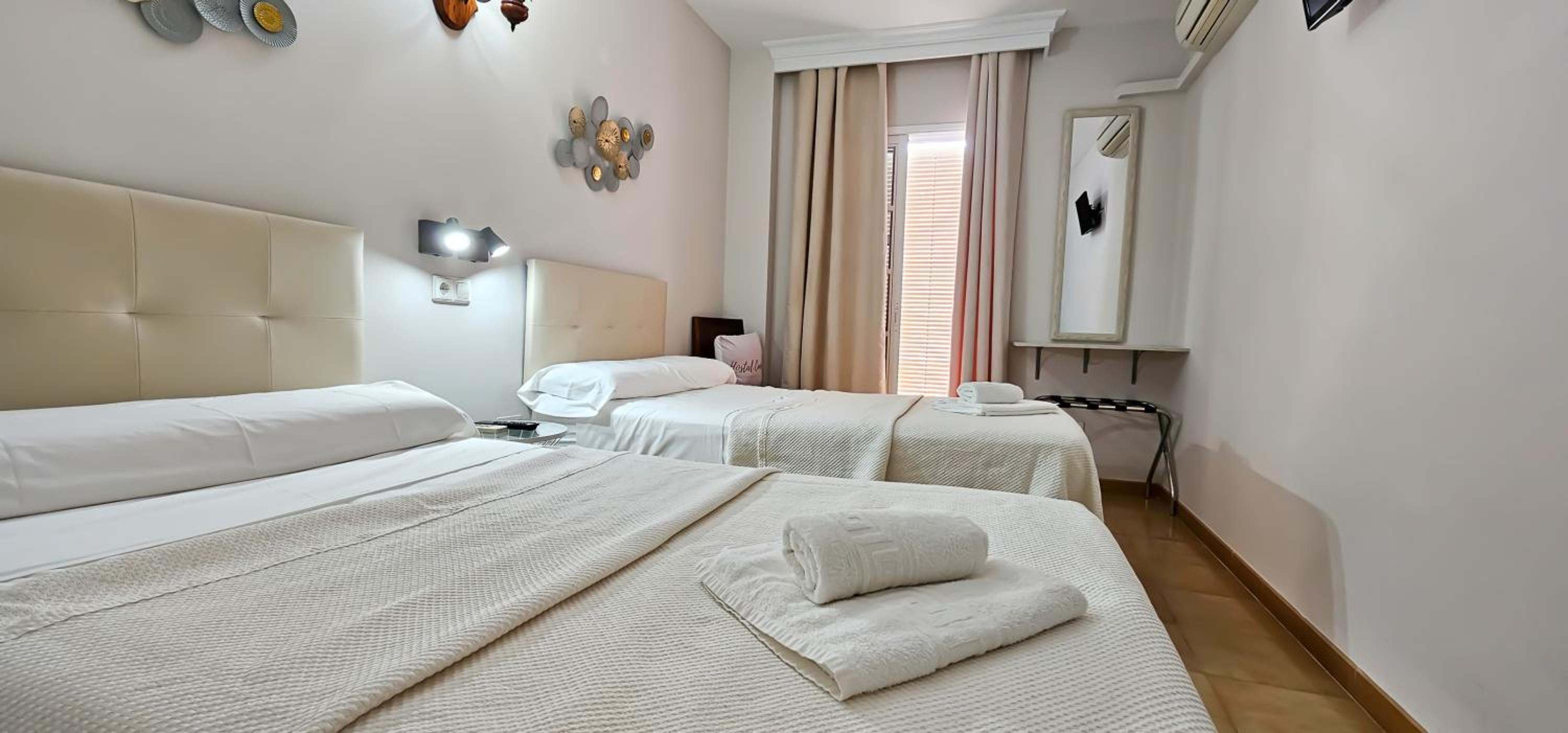 Hostal Cuevas