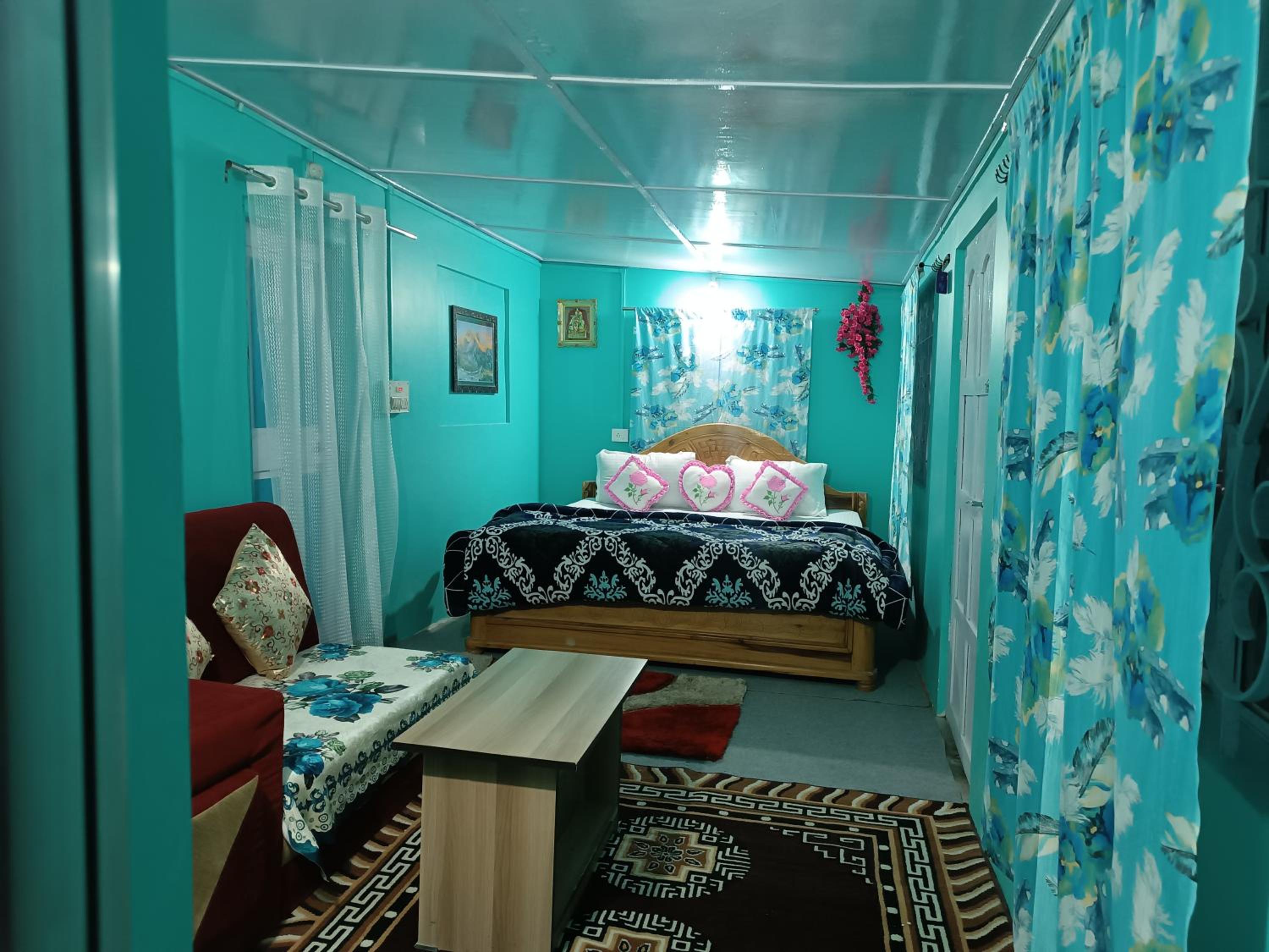 Pradhan Homestay Mirik - Homestay beside Mirik Lake view 3