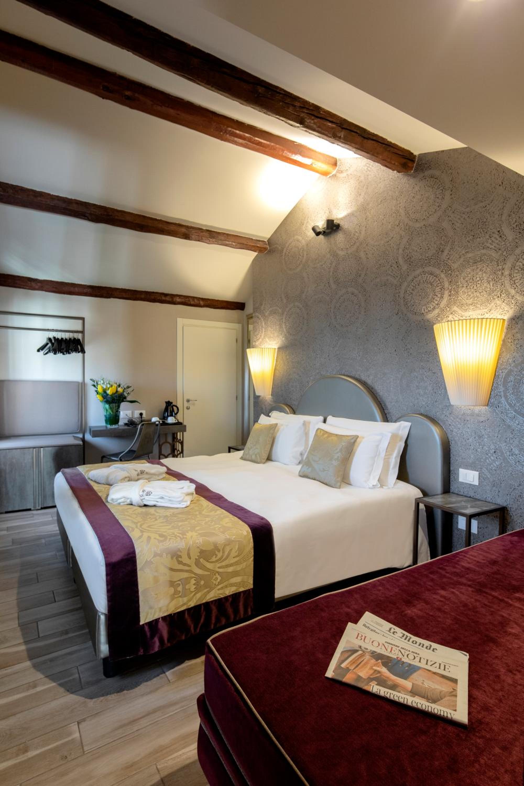 Alle Guglie Boutique Hotel photo 3