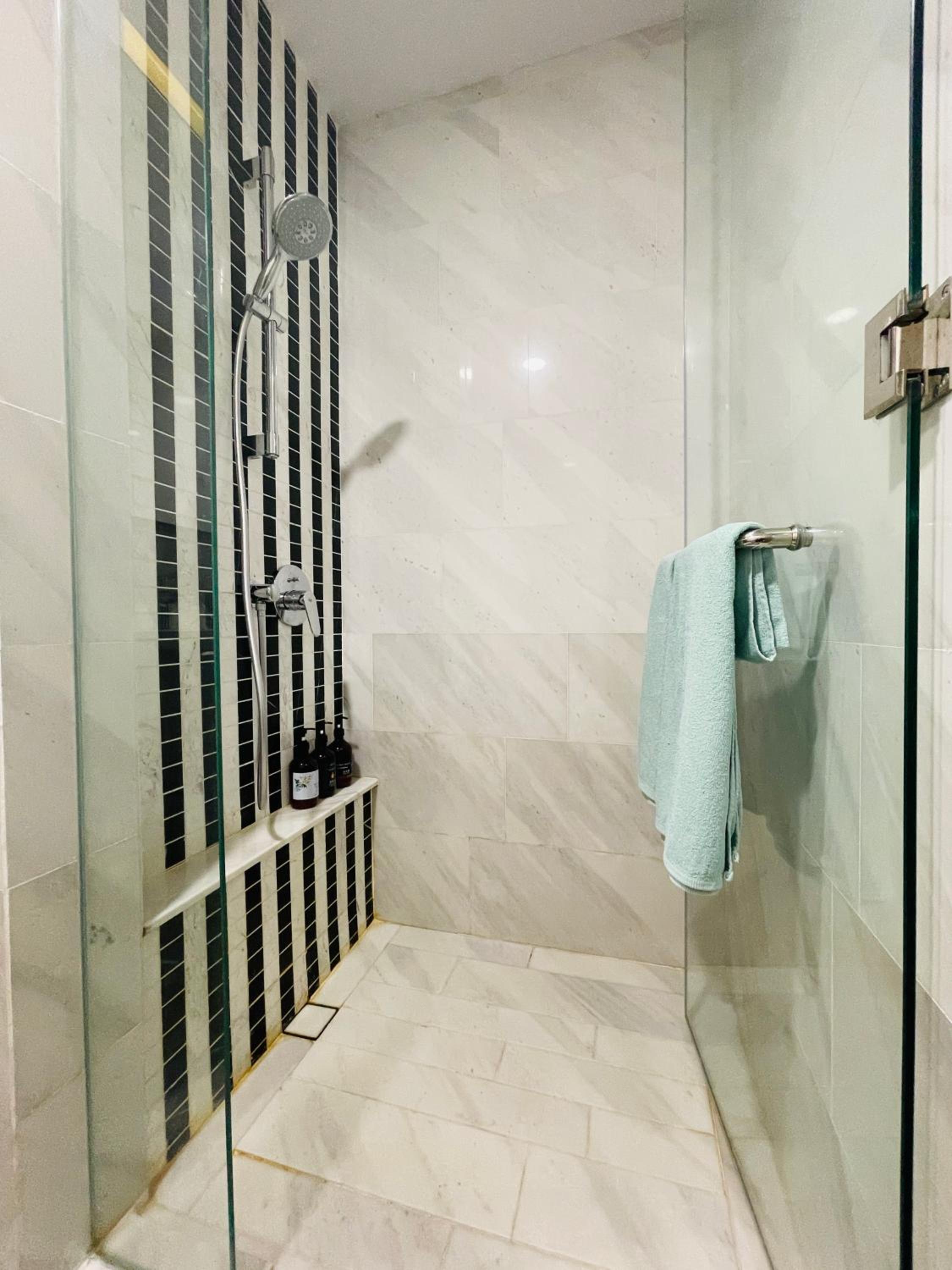 Eaton residences KLCC m@h