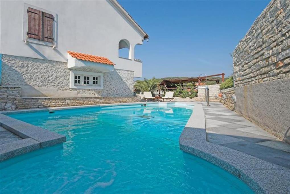 Villa Nikolina