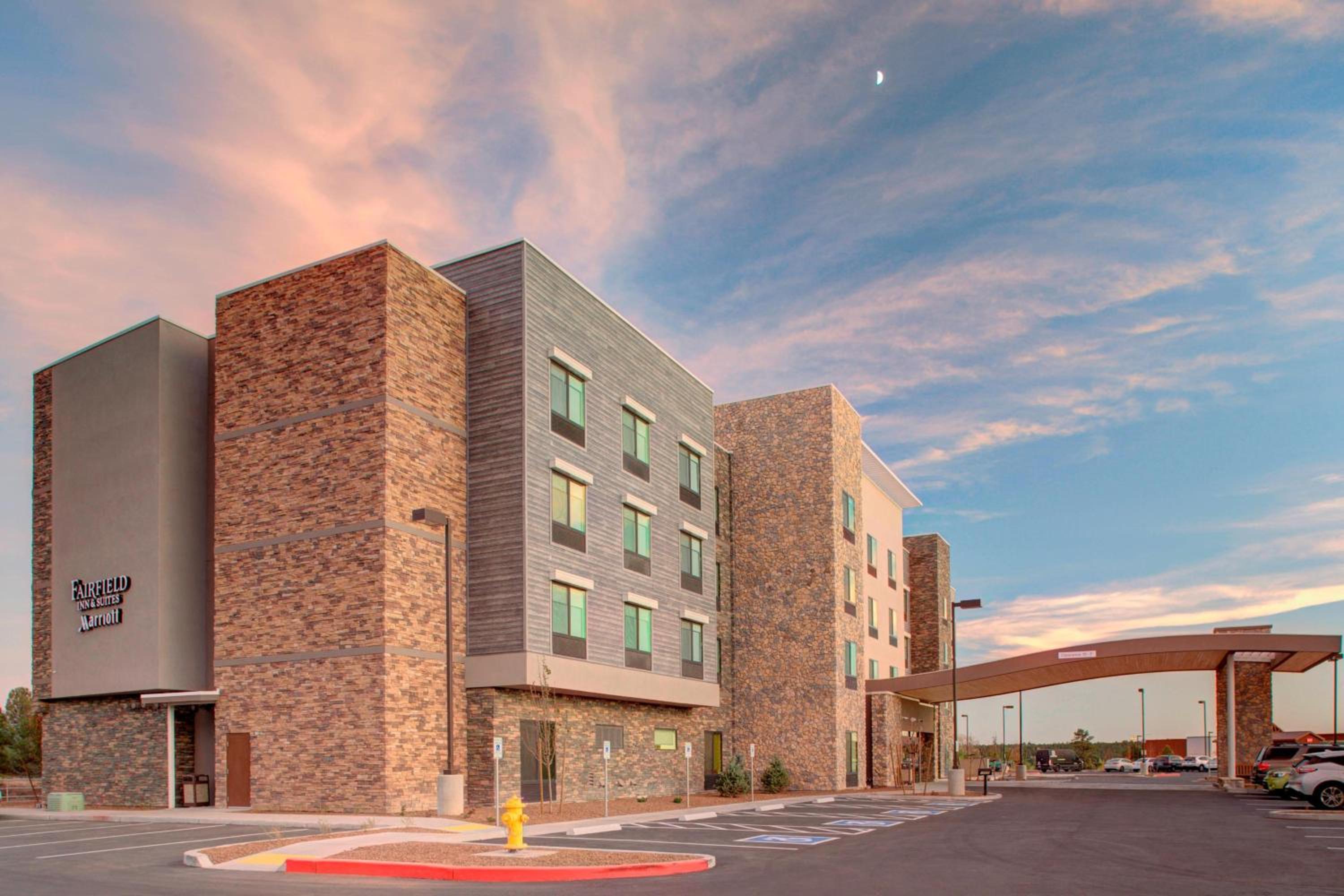 Hotel Fairfield Inn & Suites by Marriott Flagstaff East - Image 1