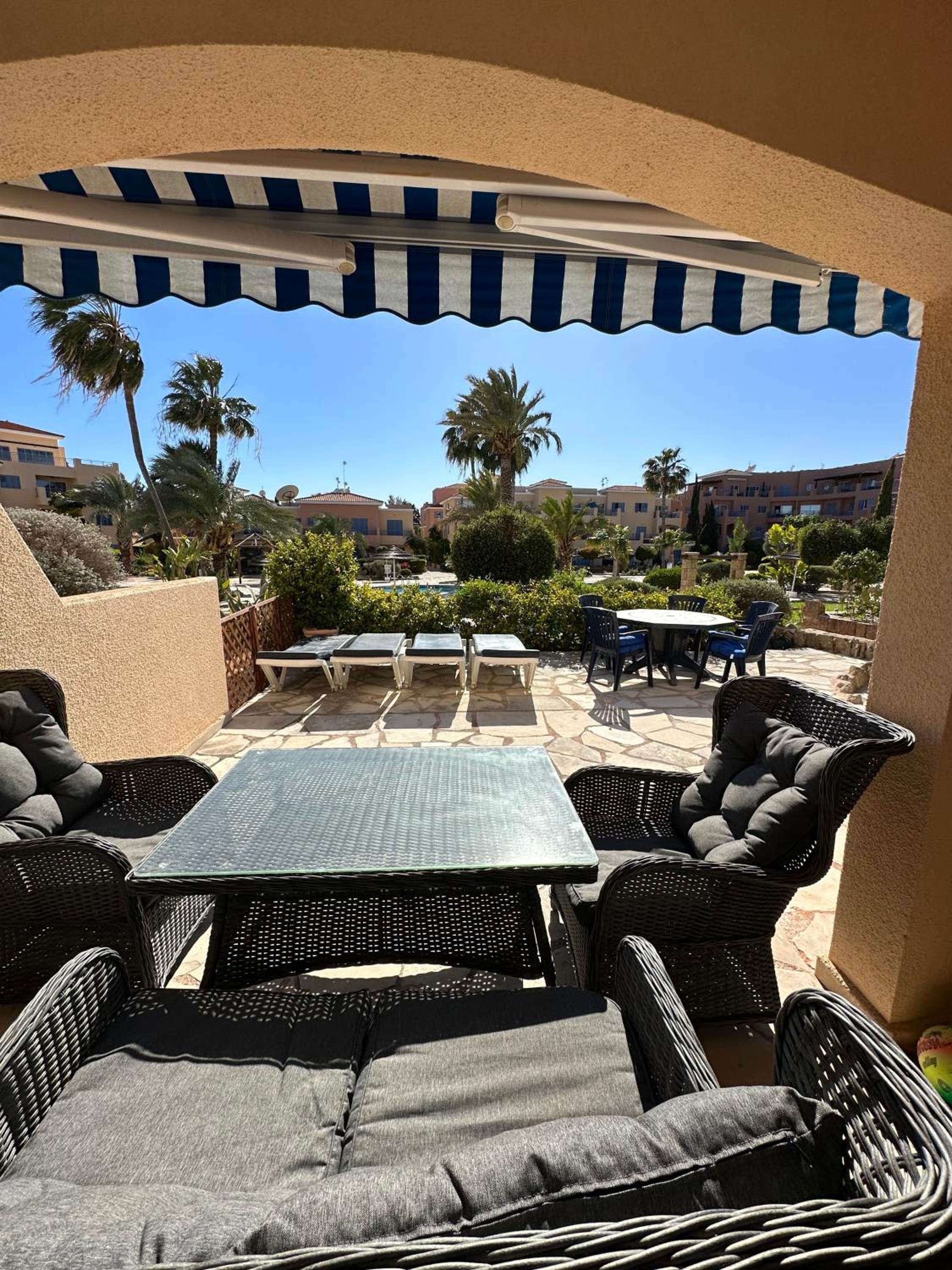 H&O Limnaria Elegance Pool View Apartment