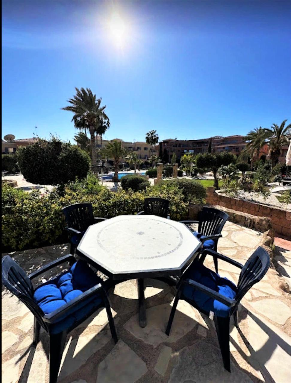 H&O Limnaria Elegance Pool View Apartment
