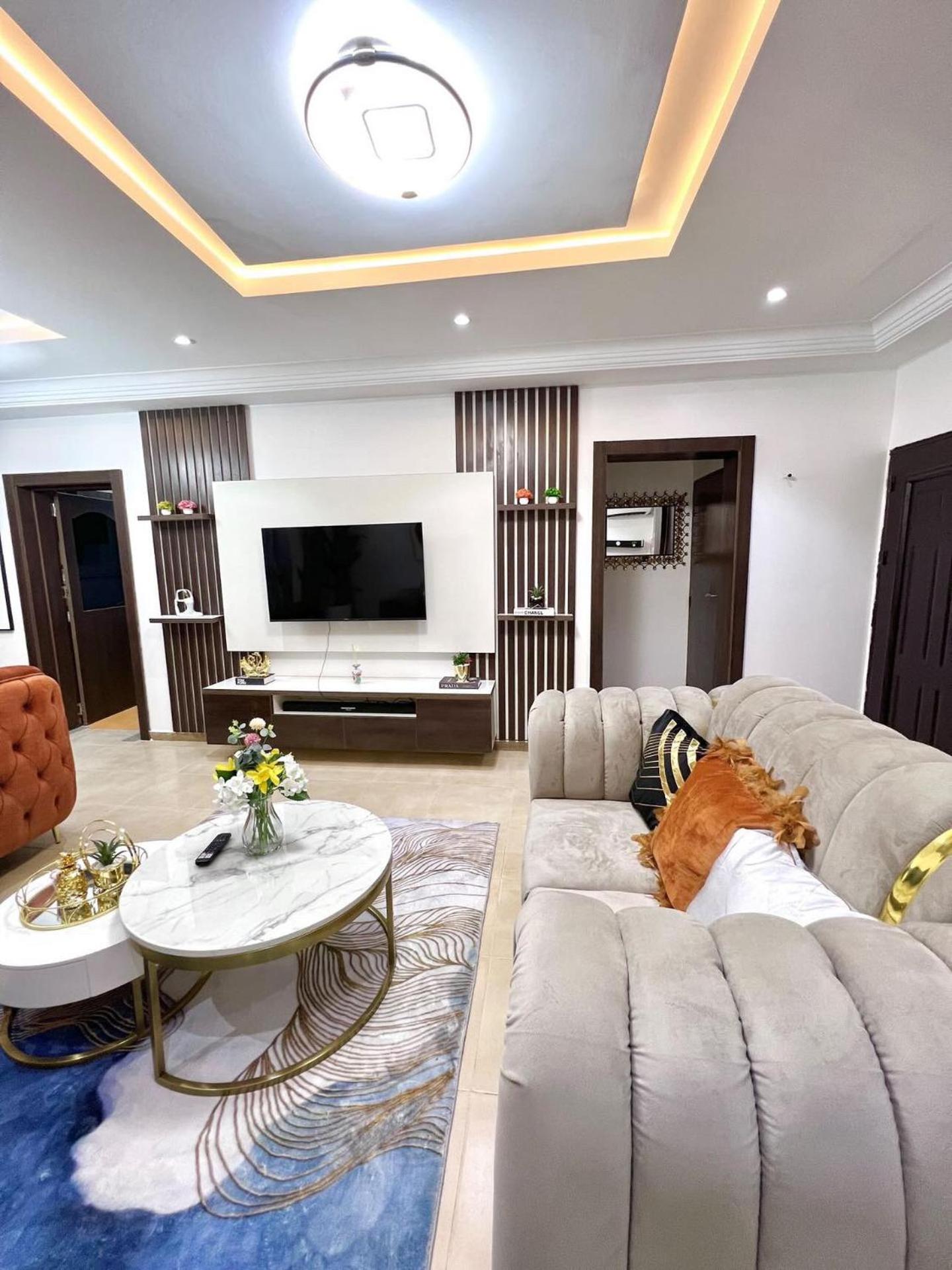 Bee-City Homes view 4