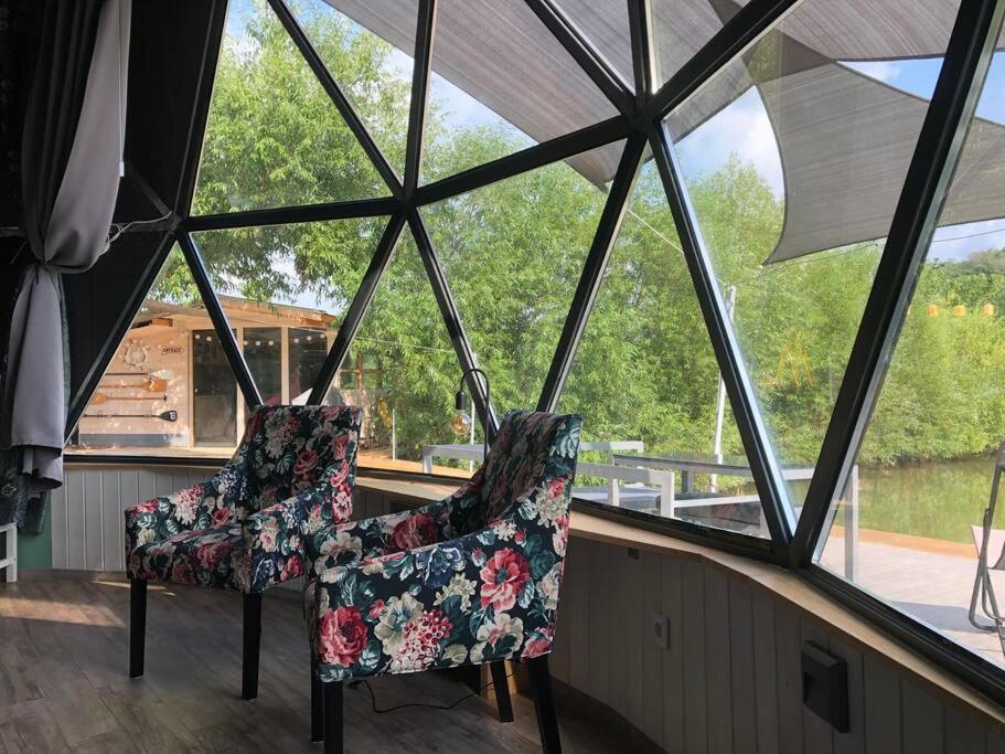 DOMEGLAMPING at FISHINGLAKE