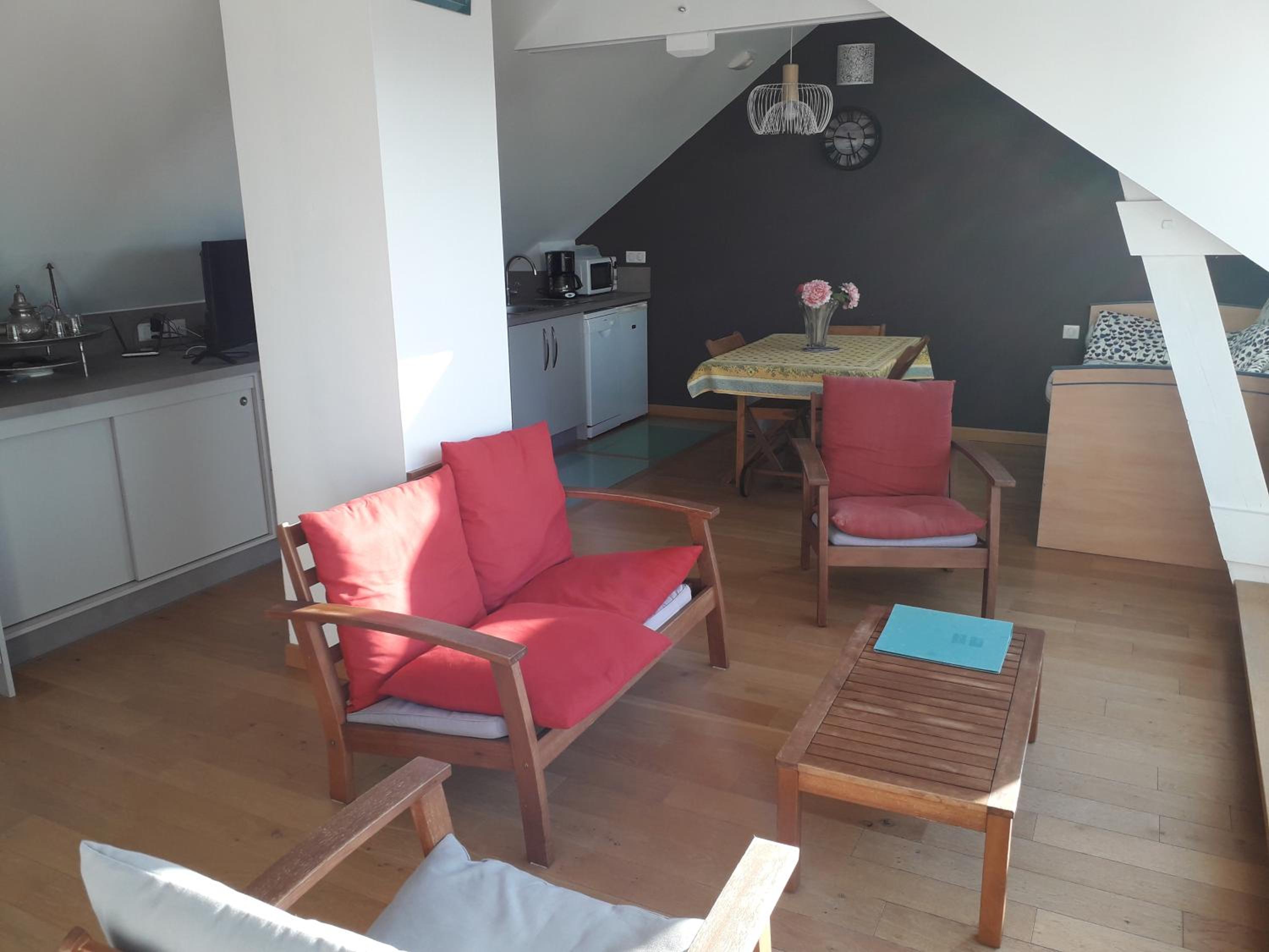 Appartement vue mer avec piscine intérieure view 3