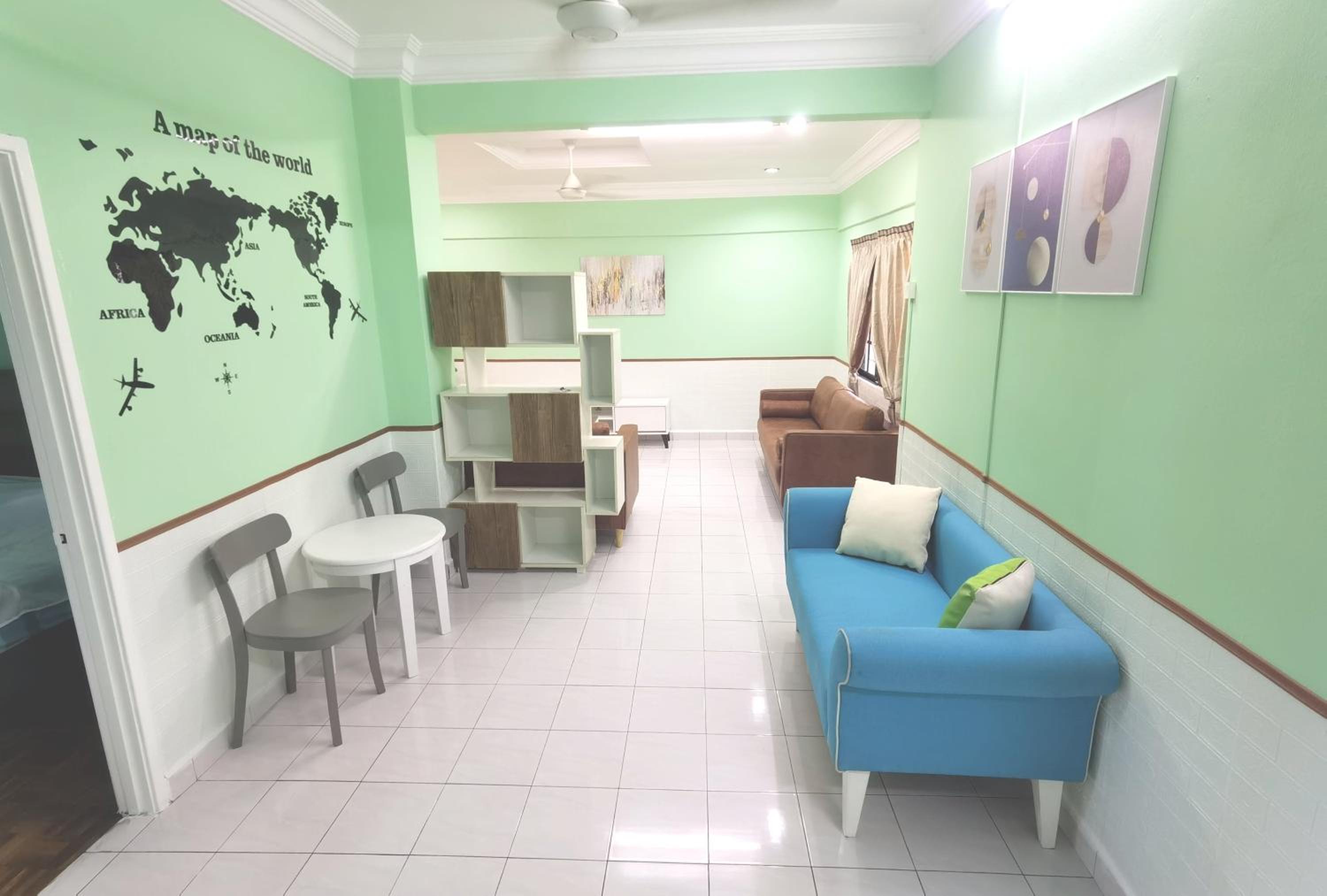 3 Rooms 2 parking 10pax PSR Comfy Sofa&Bed near MRT Eateries McD photo 5