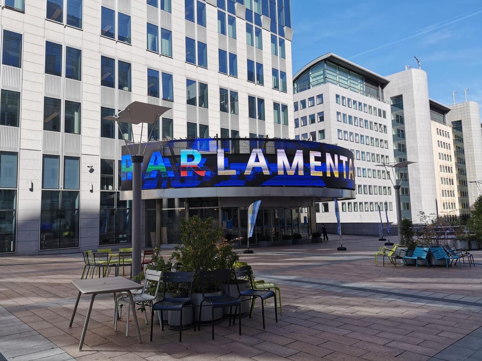 Design europarlament apartment with private terrace