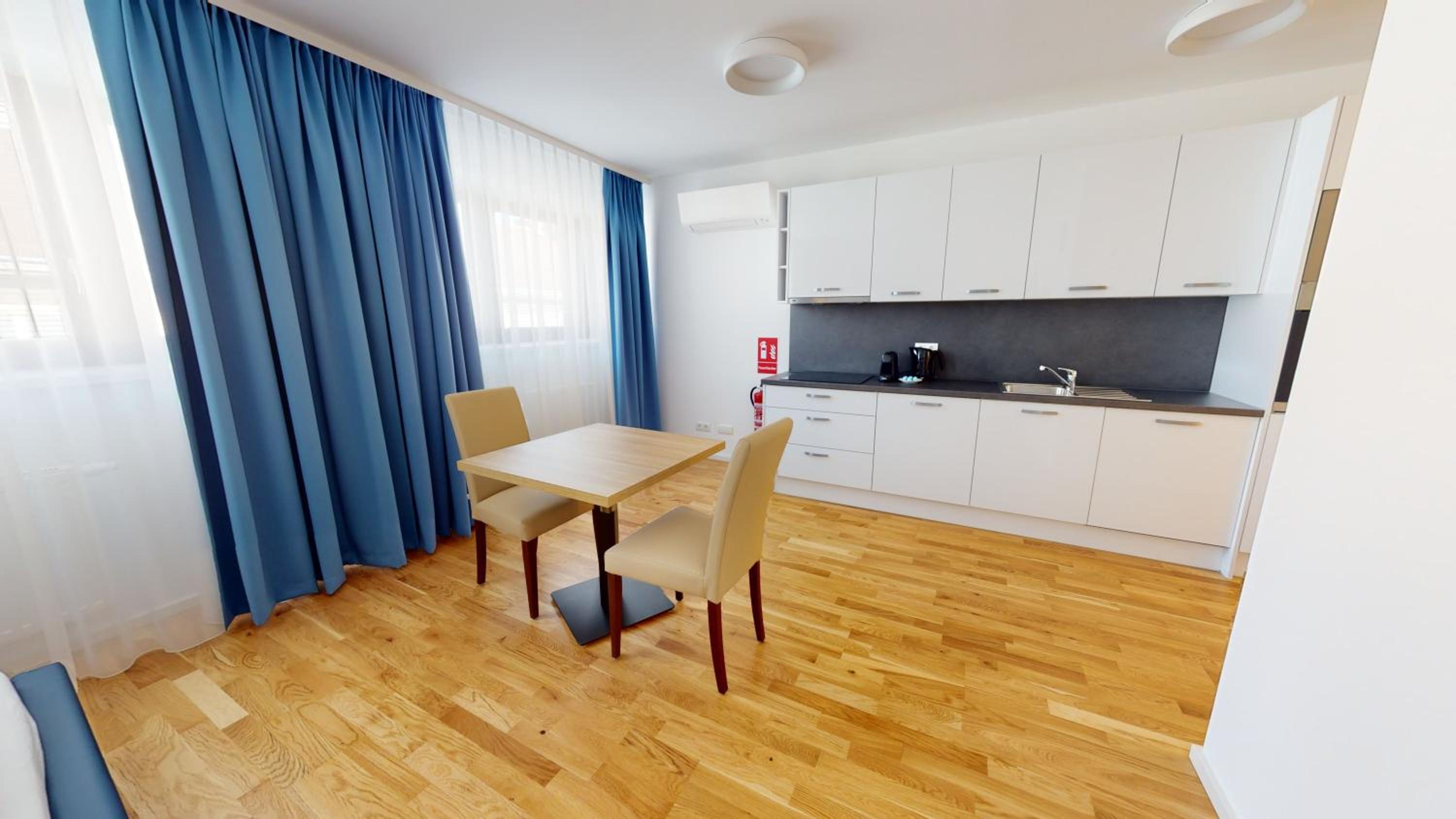ALON HOMES Vienna - Premium City Center Apartments
