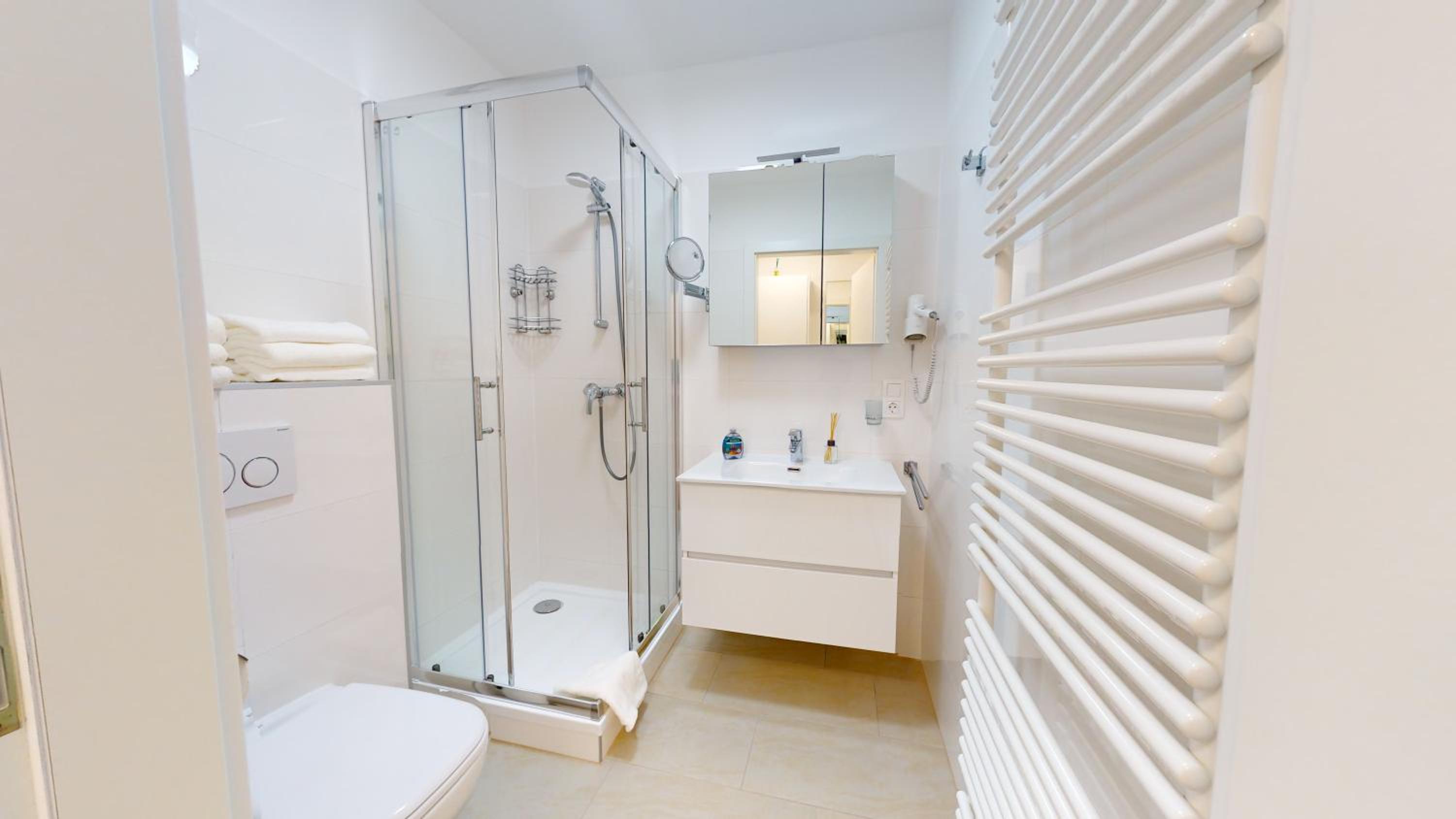 ALON HOMES Vienna - Premium City Center Apartments