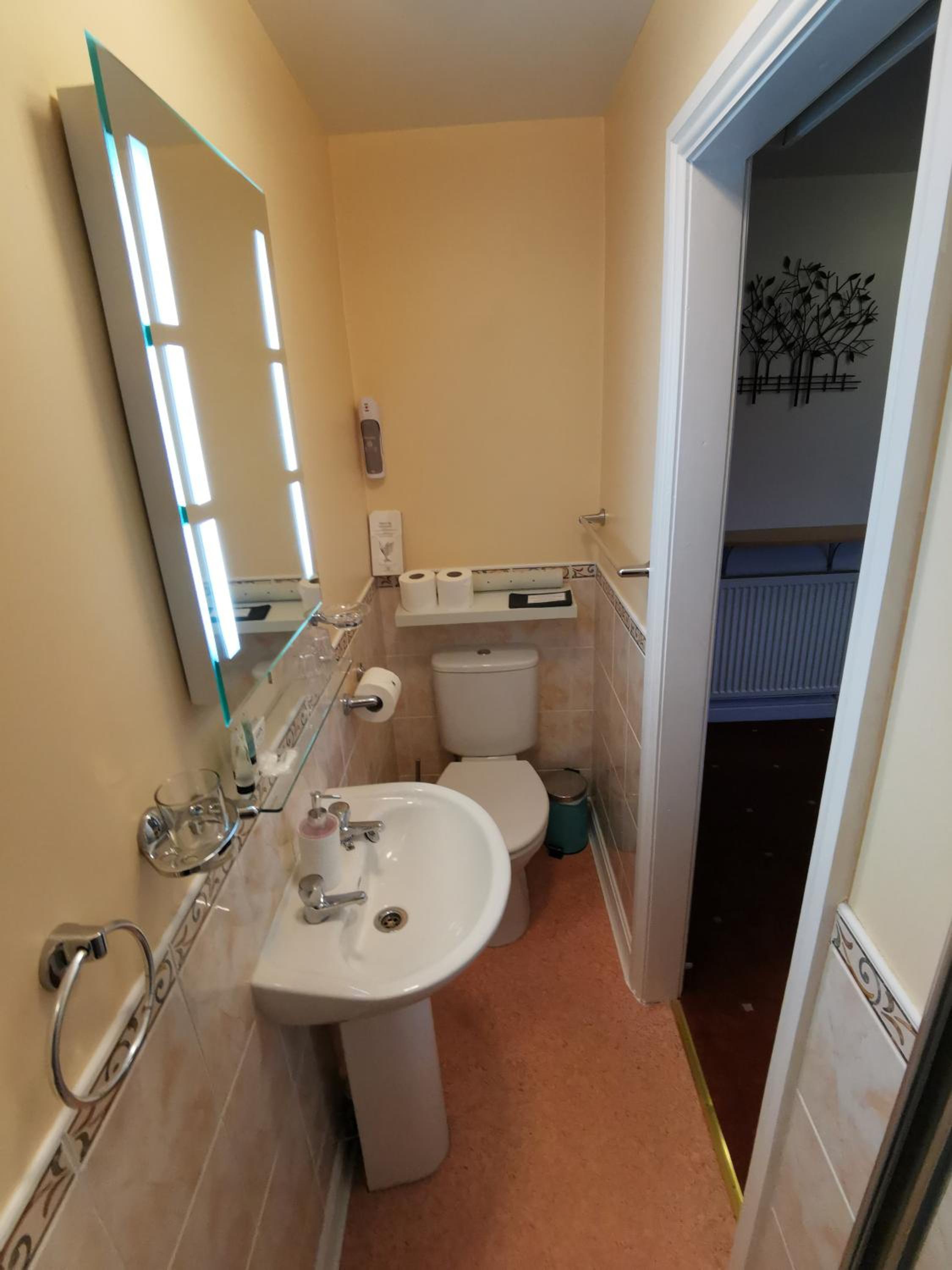 Photo 16