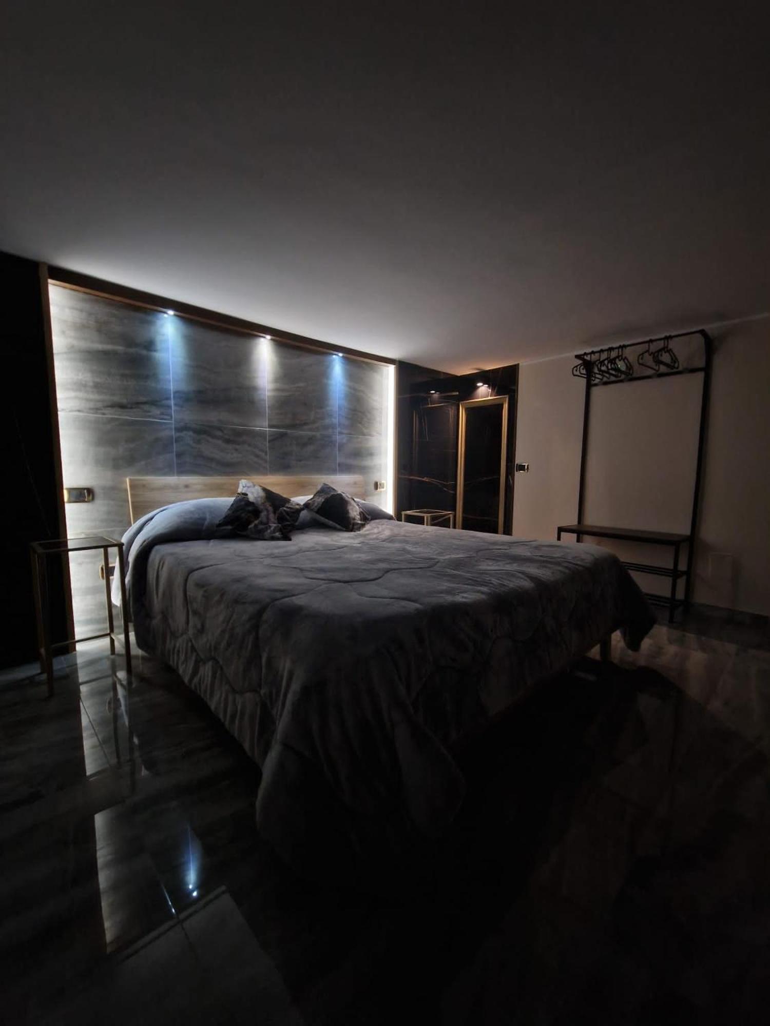Confort Home 73 en Palermo — hotel room