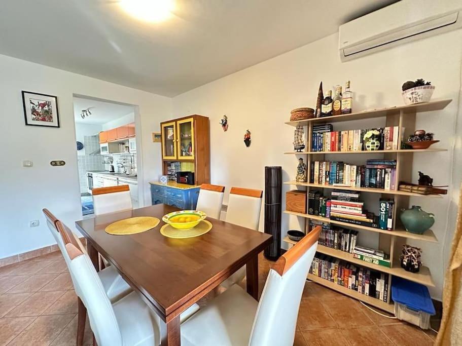 Monteview Duplex