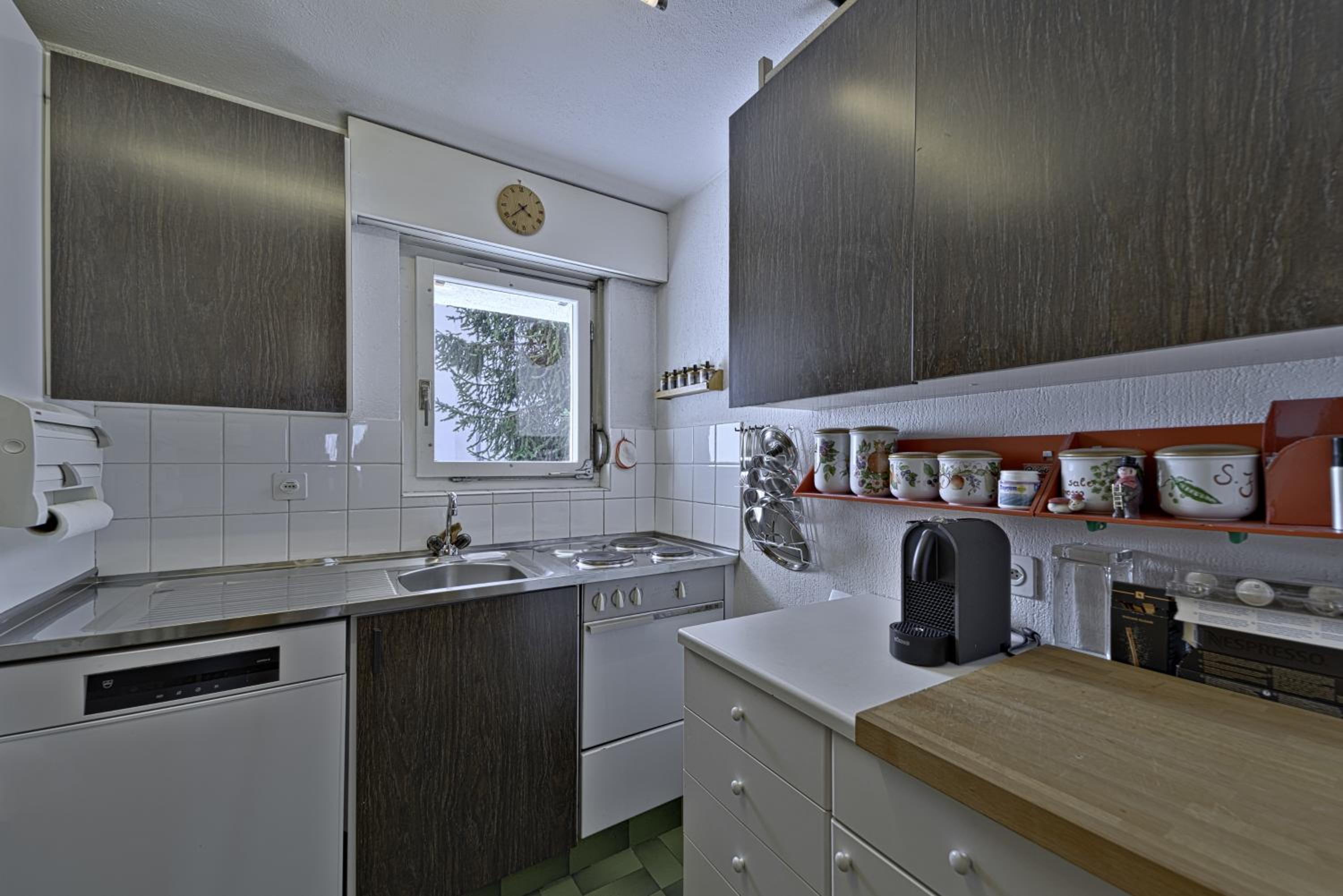 Apartment in the heart of Celerina with garden