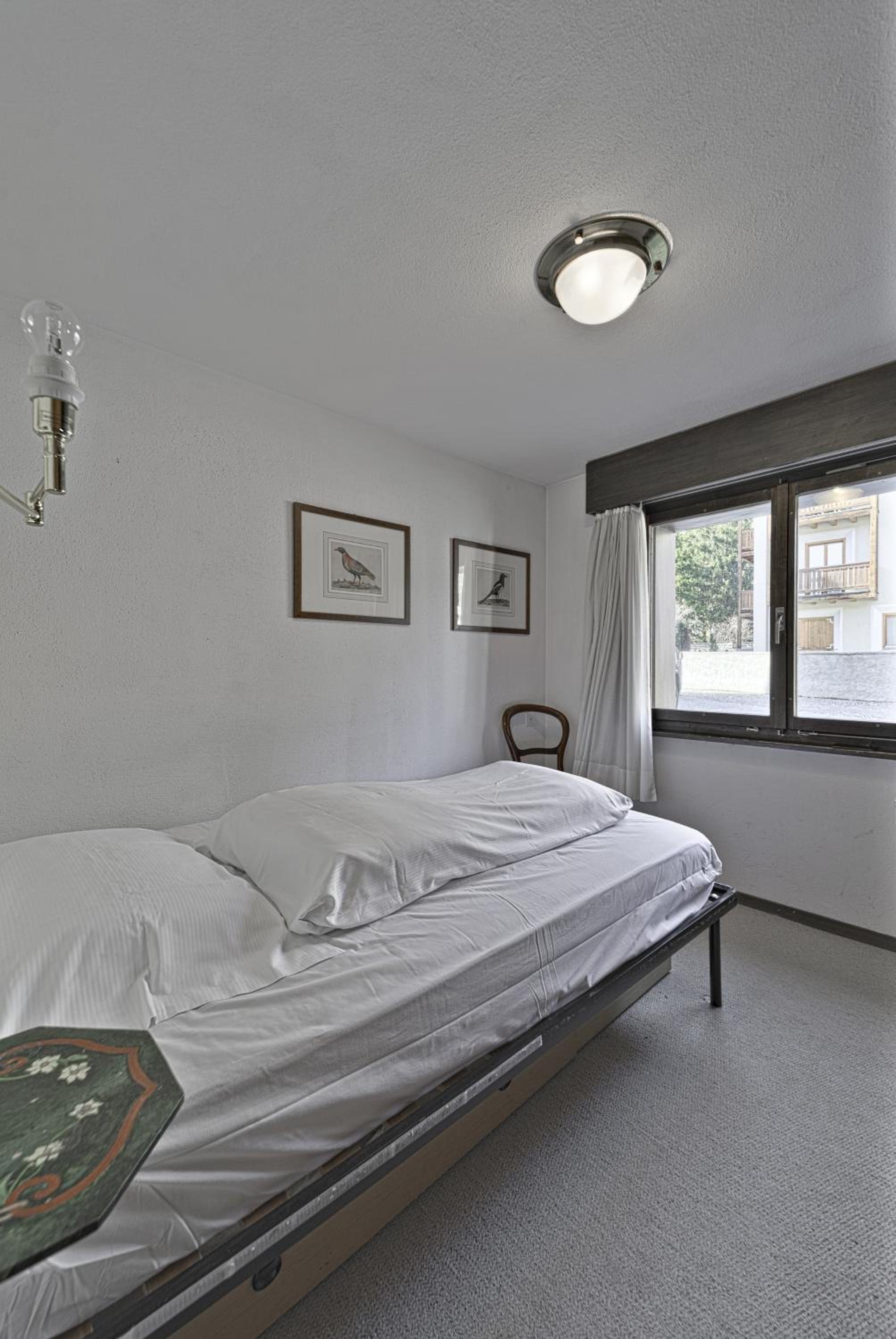 Apartment in the heart of Celerina with garden