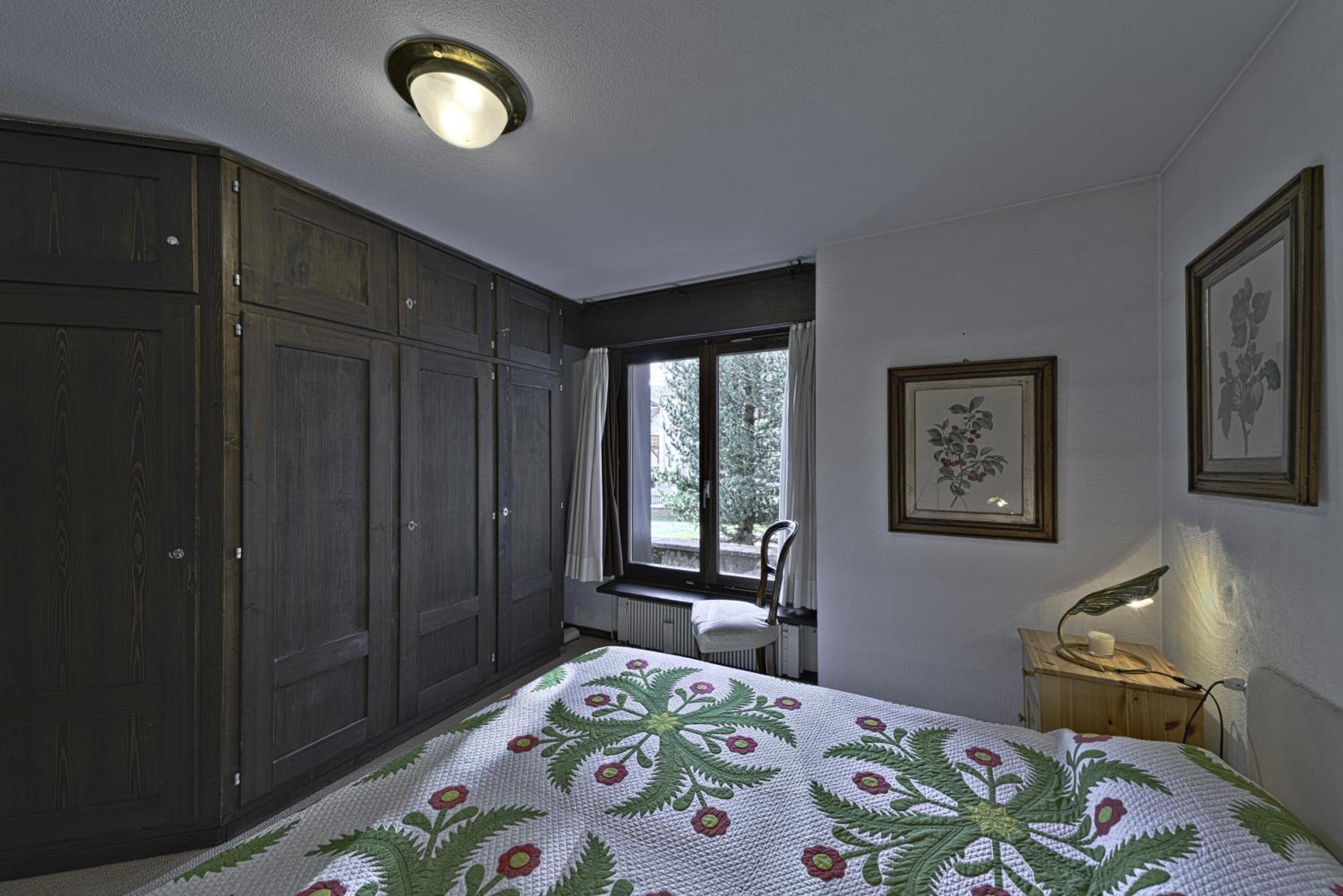 Apartment in the heart of Celerina with garden