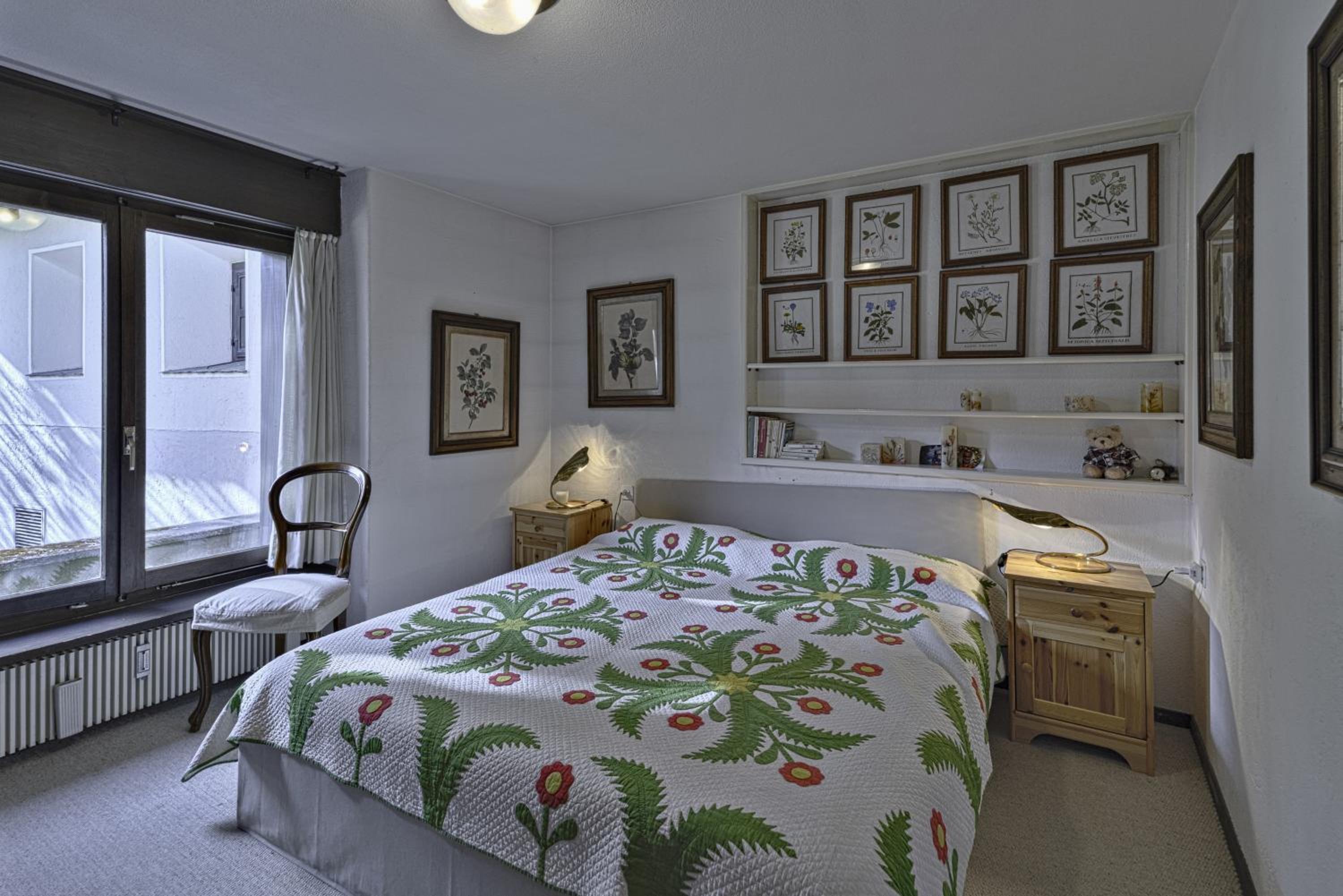 Apartment in the heart of Celerina with garden