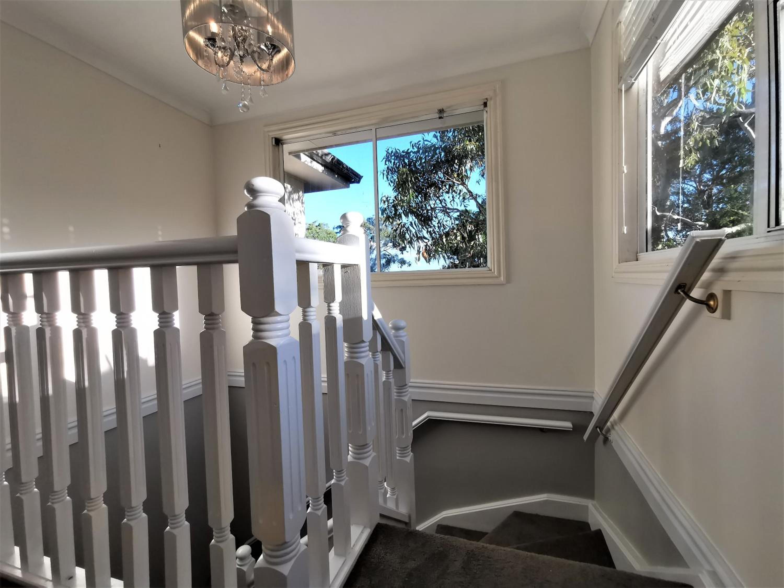 Sydney Meets Miranda, Comfy 4 Bedrooms Corner House