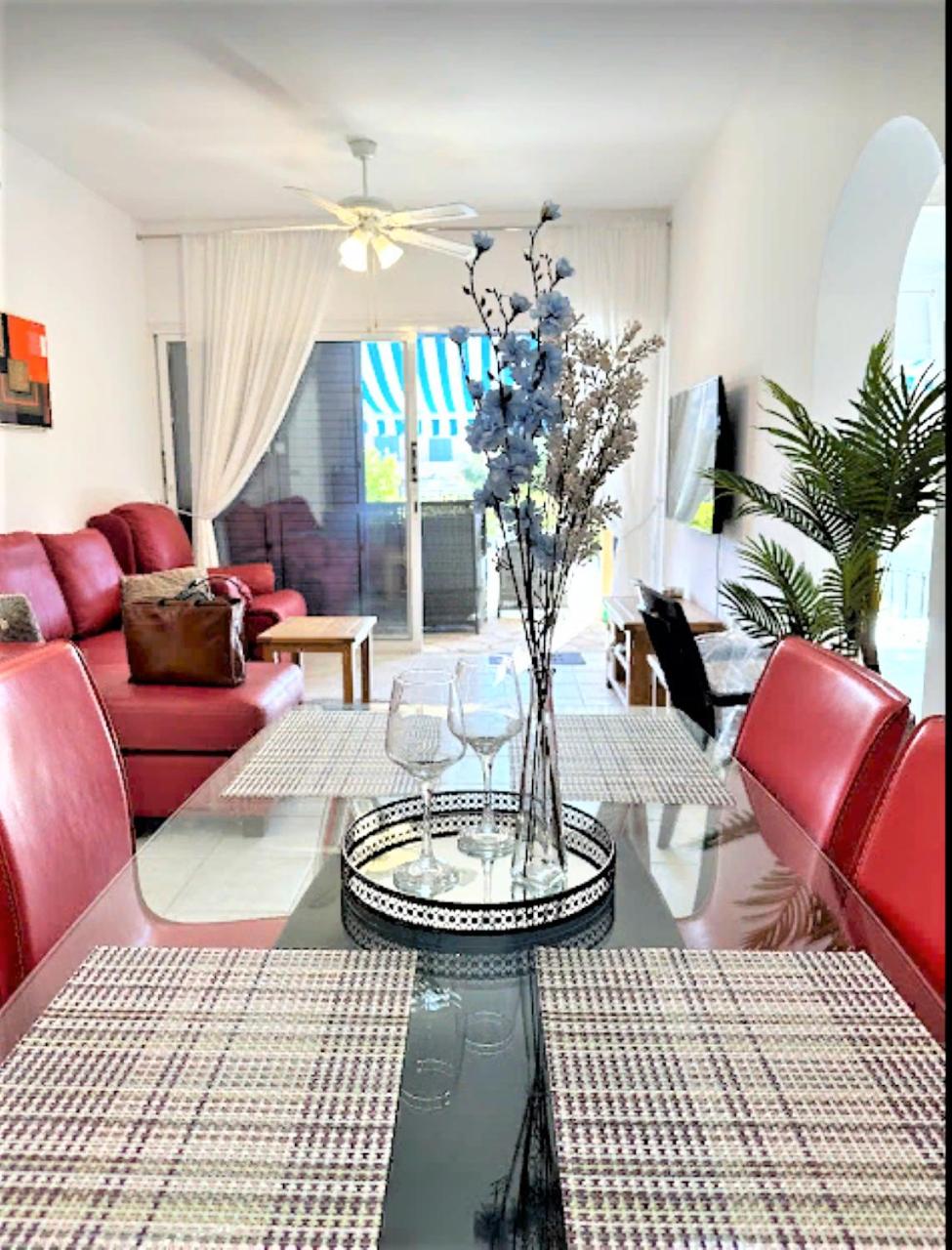 H&O Limnaria Elegance Pool View Apartment