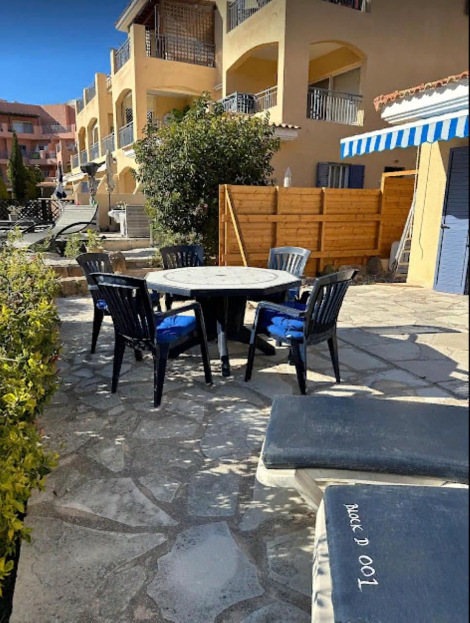 H&O Limnaria Elegance Pool View Apartment
