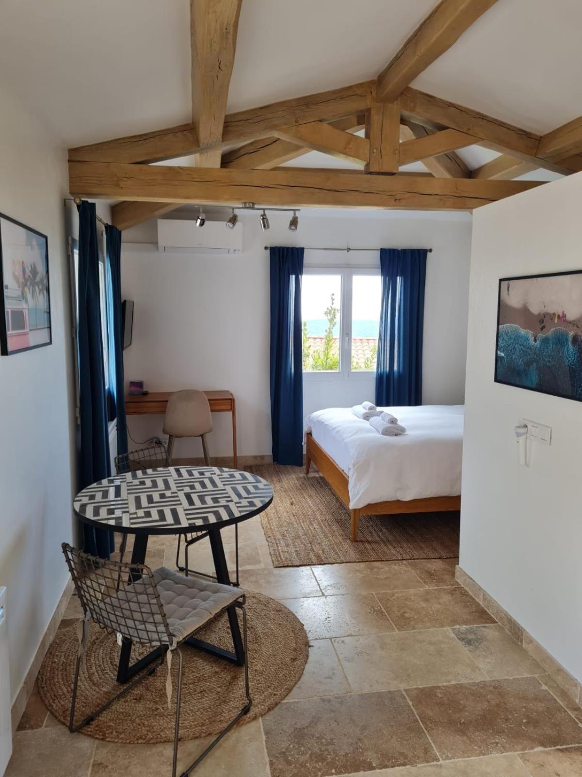 Adorable Maison Indépendante 30m2 avec Piscine en saison — photo 5