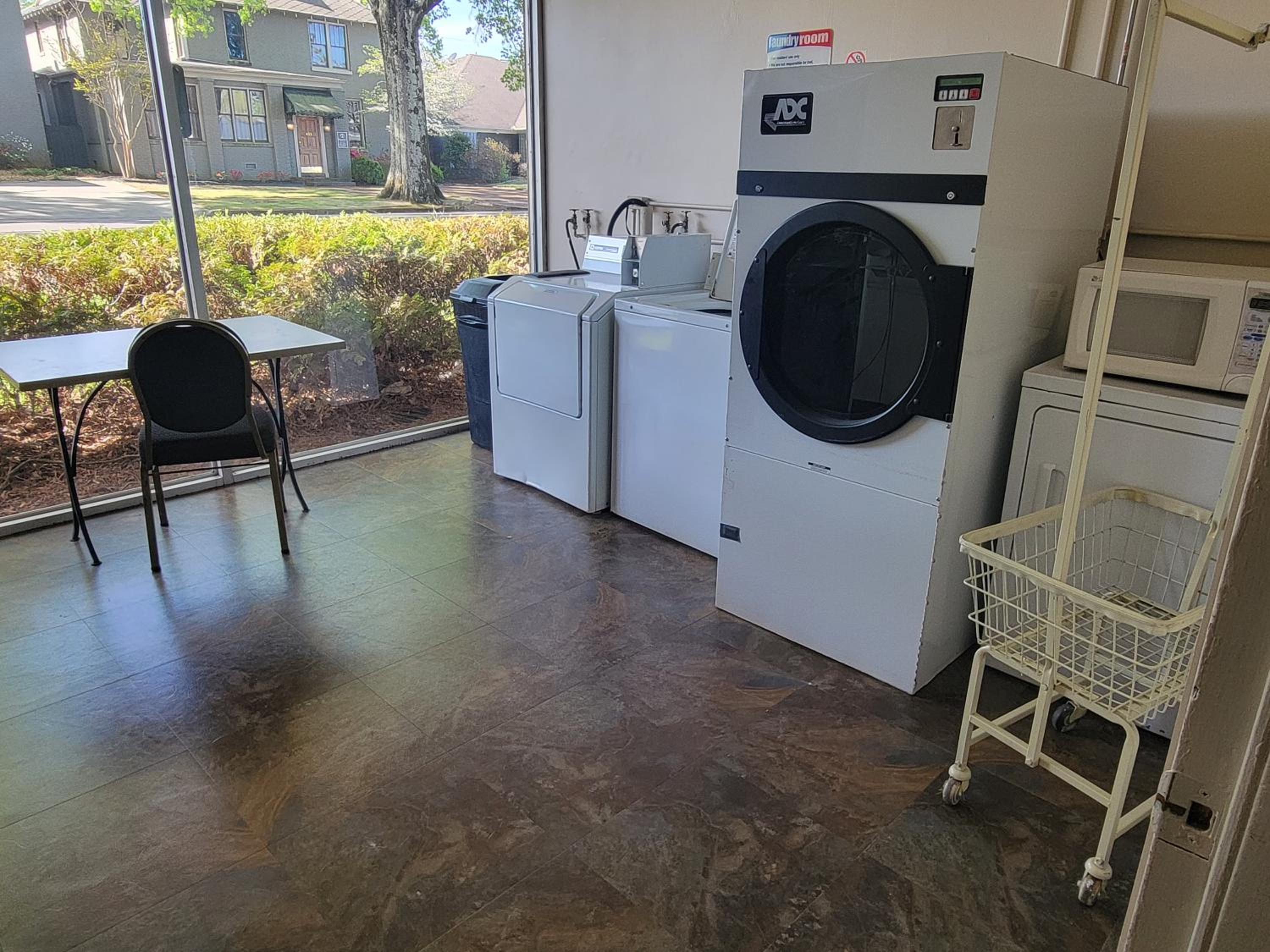 Decatur Vacations - Studio 9 Inn  Suites - Property Image 18