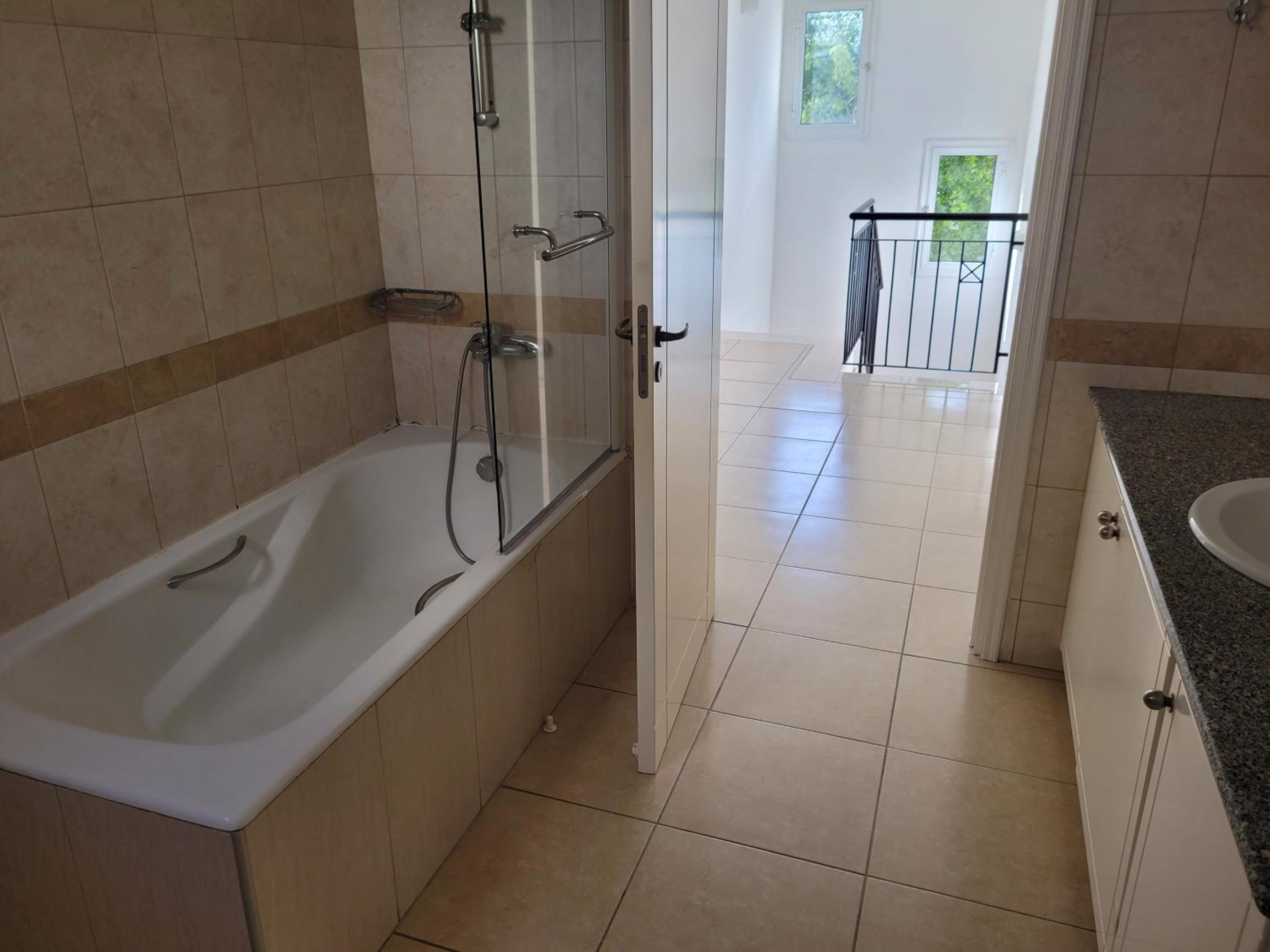 ELeAN VILLA