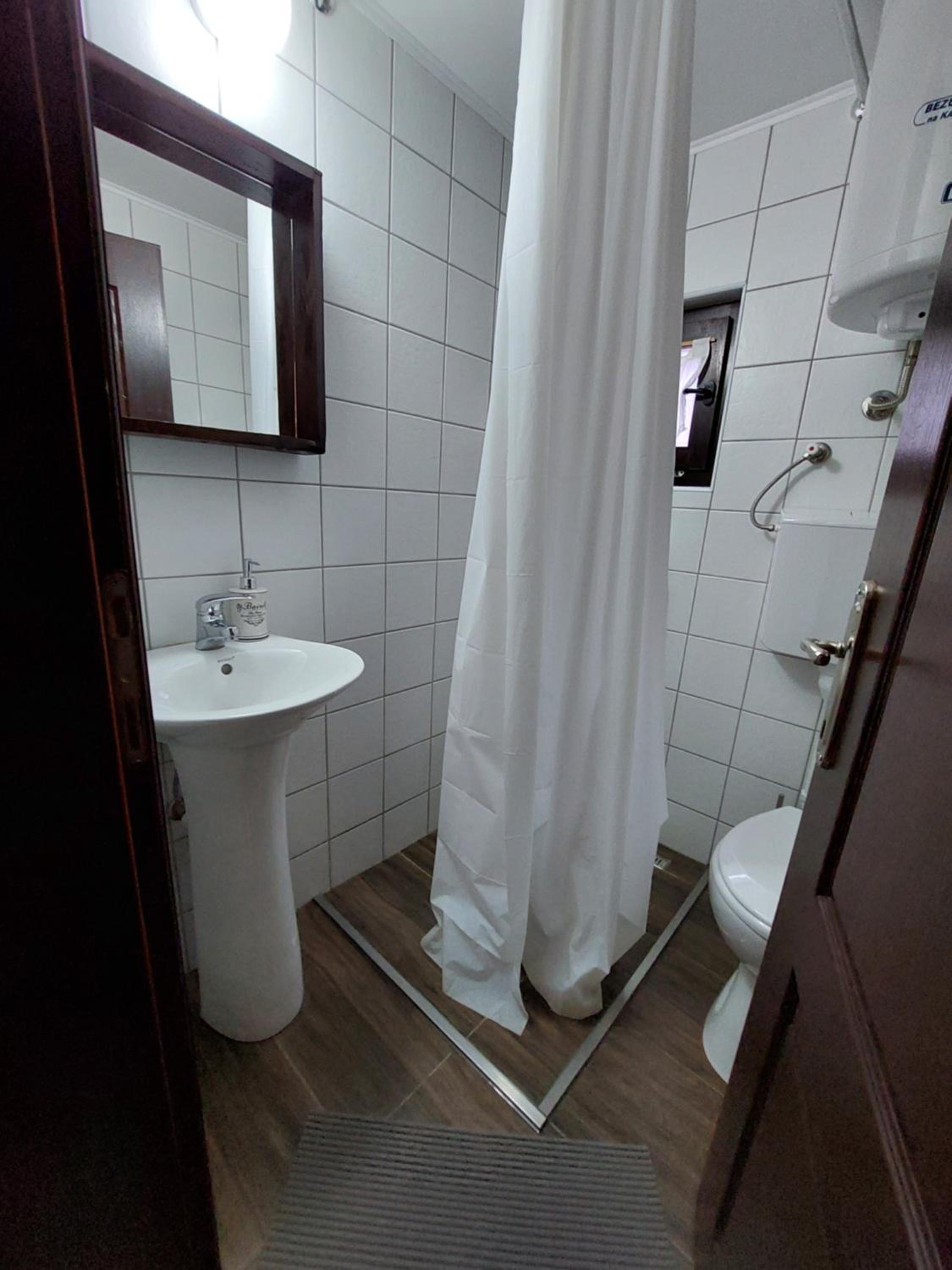Photo 38