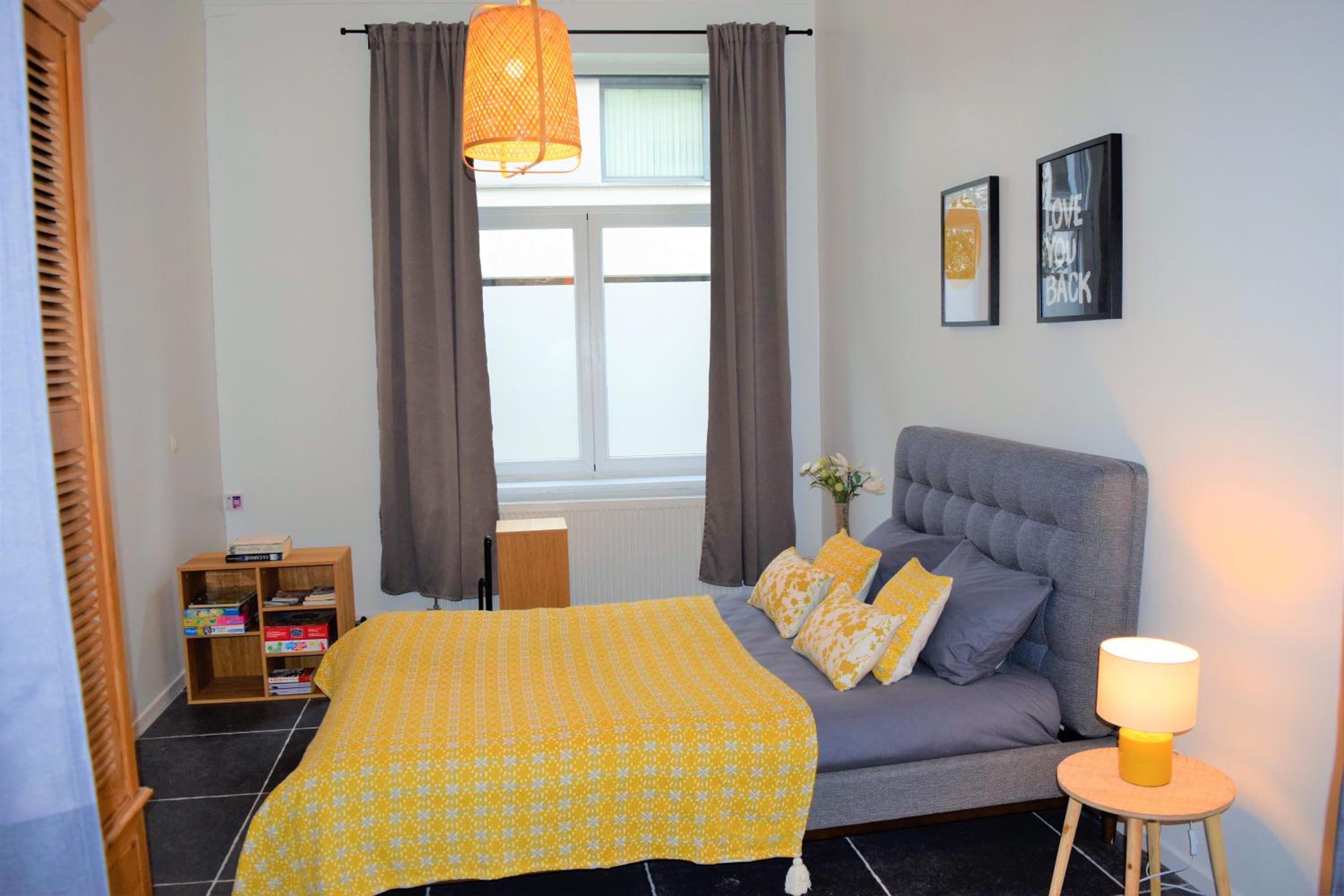 bedroom